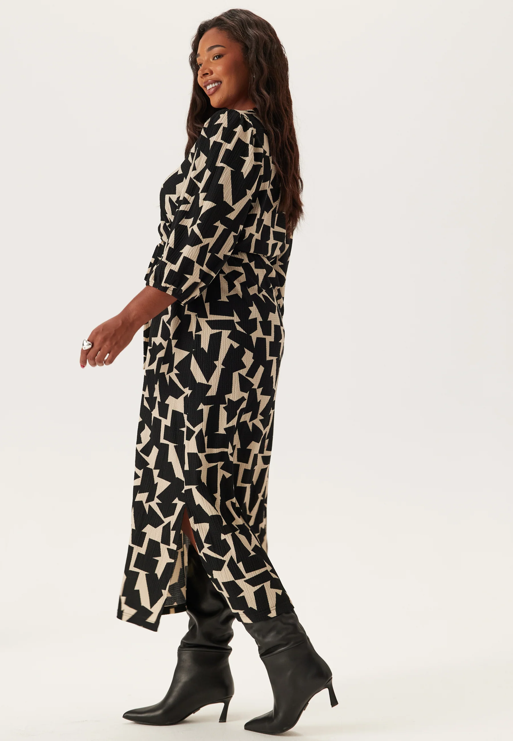 Structured Puff Sleeve Midi Dress - Image 7