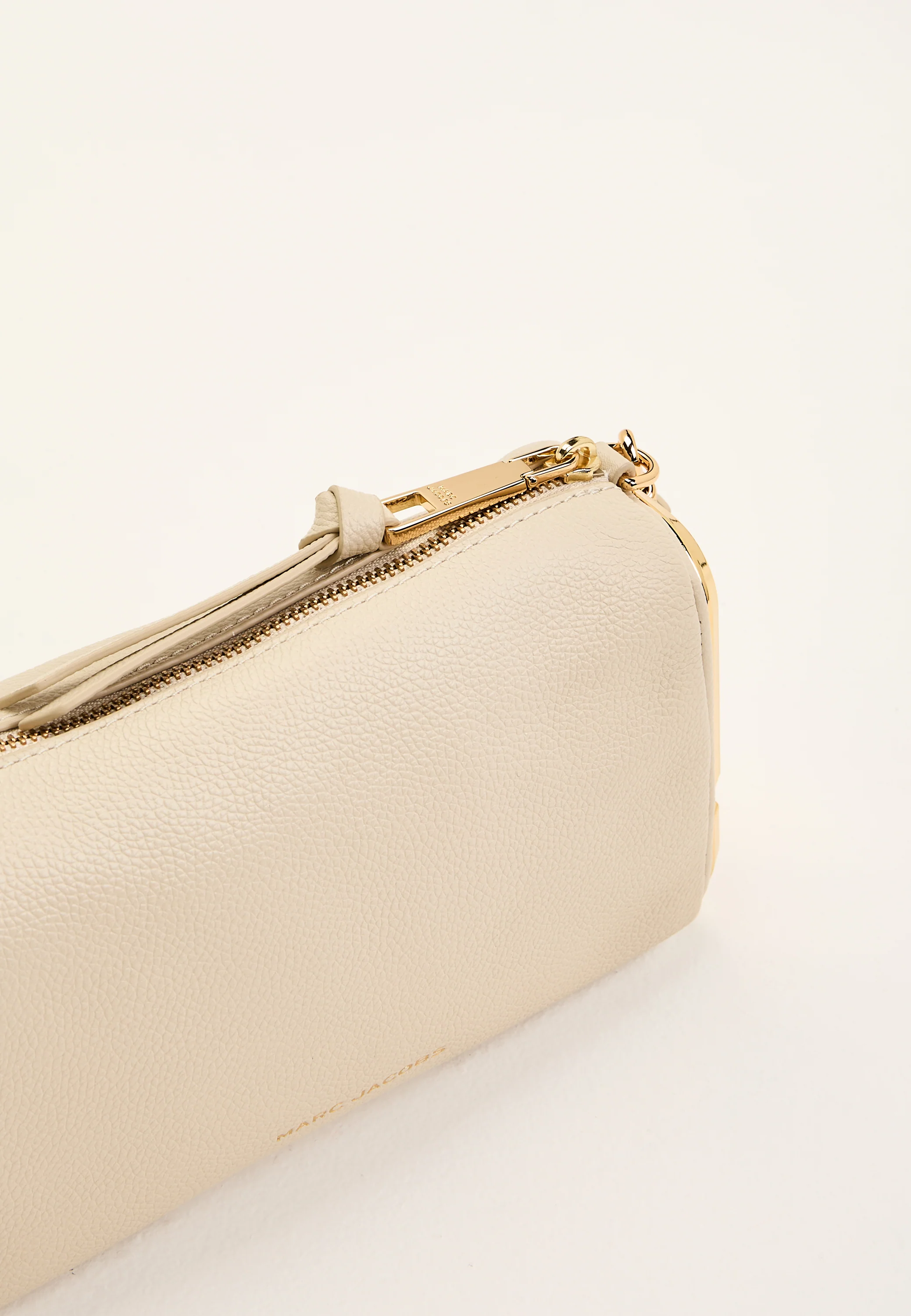 The Snapshot Shoulder - Image 7