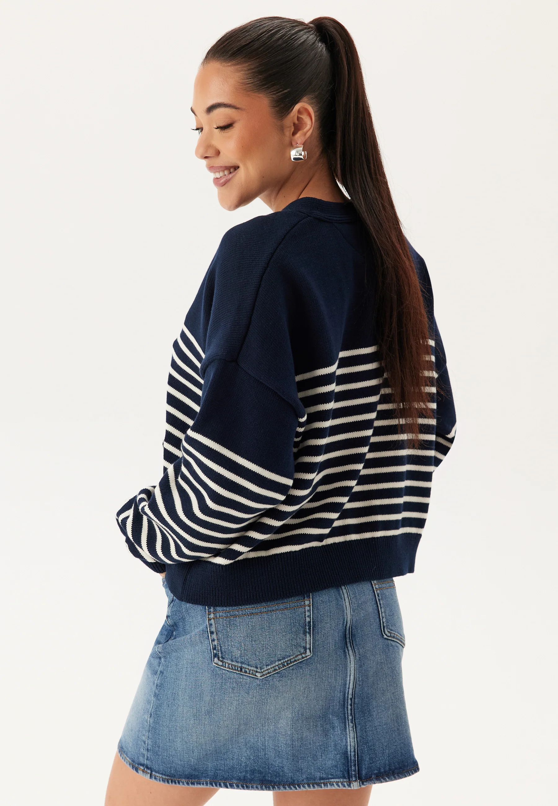 Tjw Cable Cardigan - Image 3