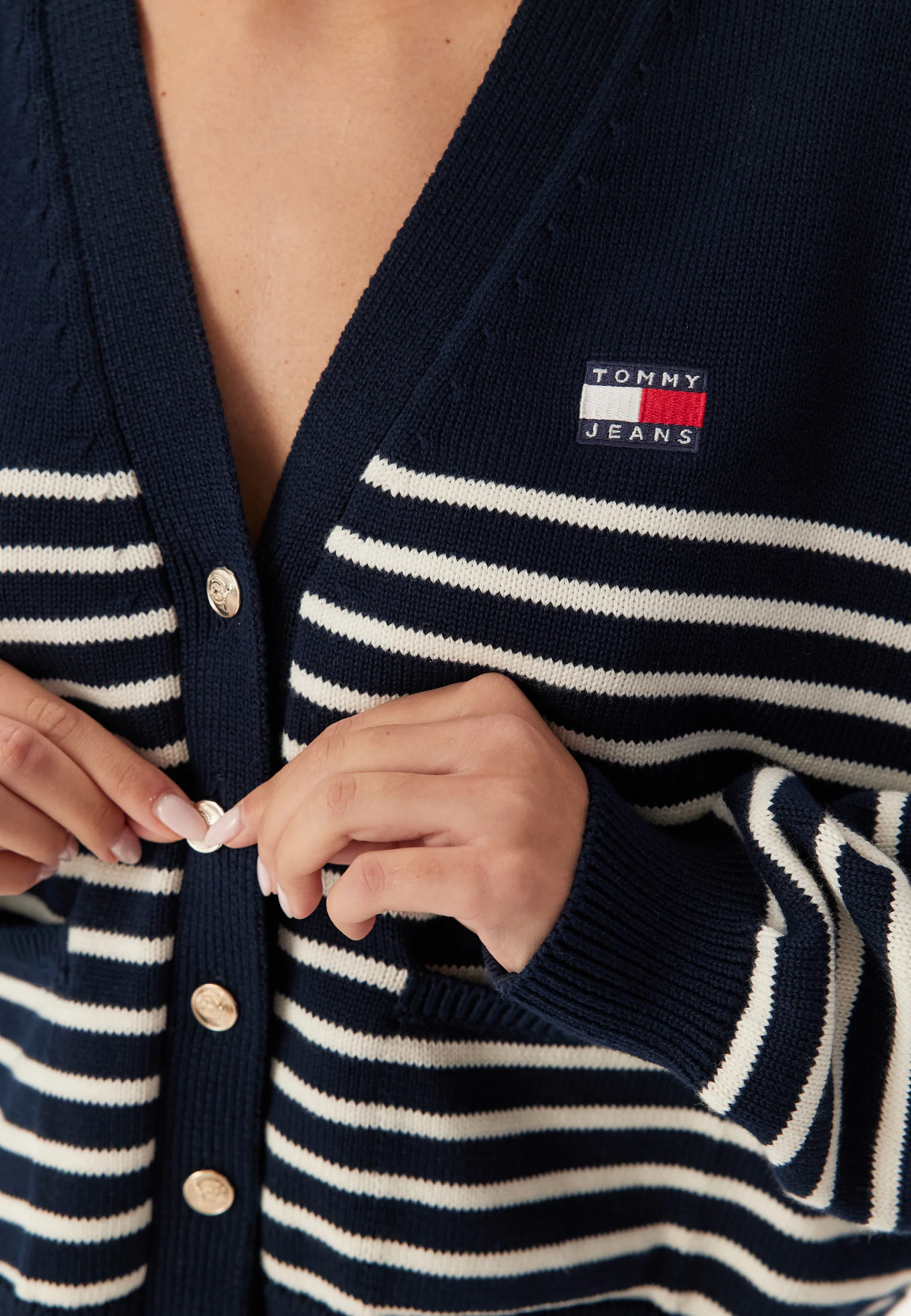 Tjw Cable Cardigan - Image 5