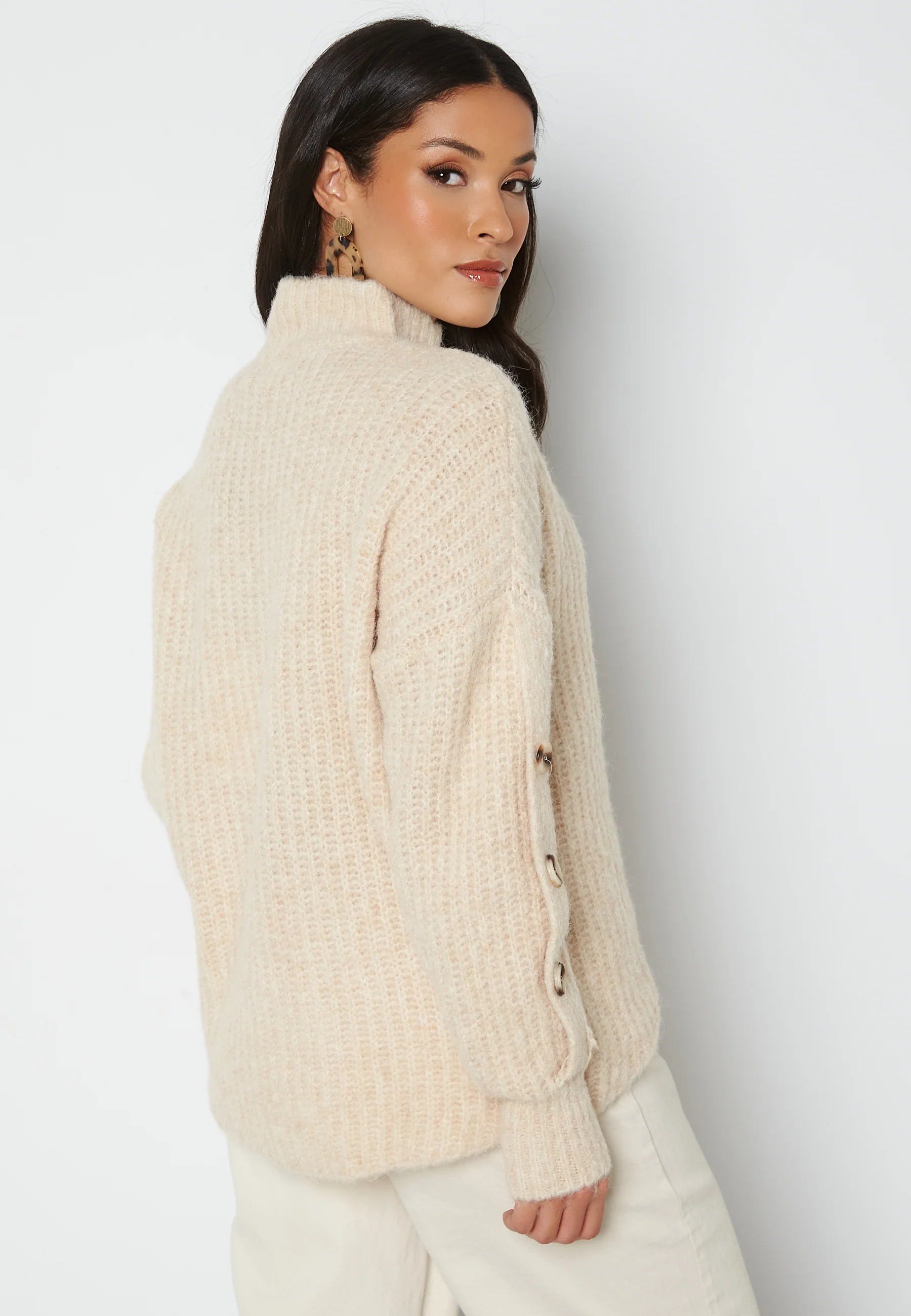 Tonia LS HighneckBlouse - Image 4