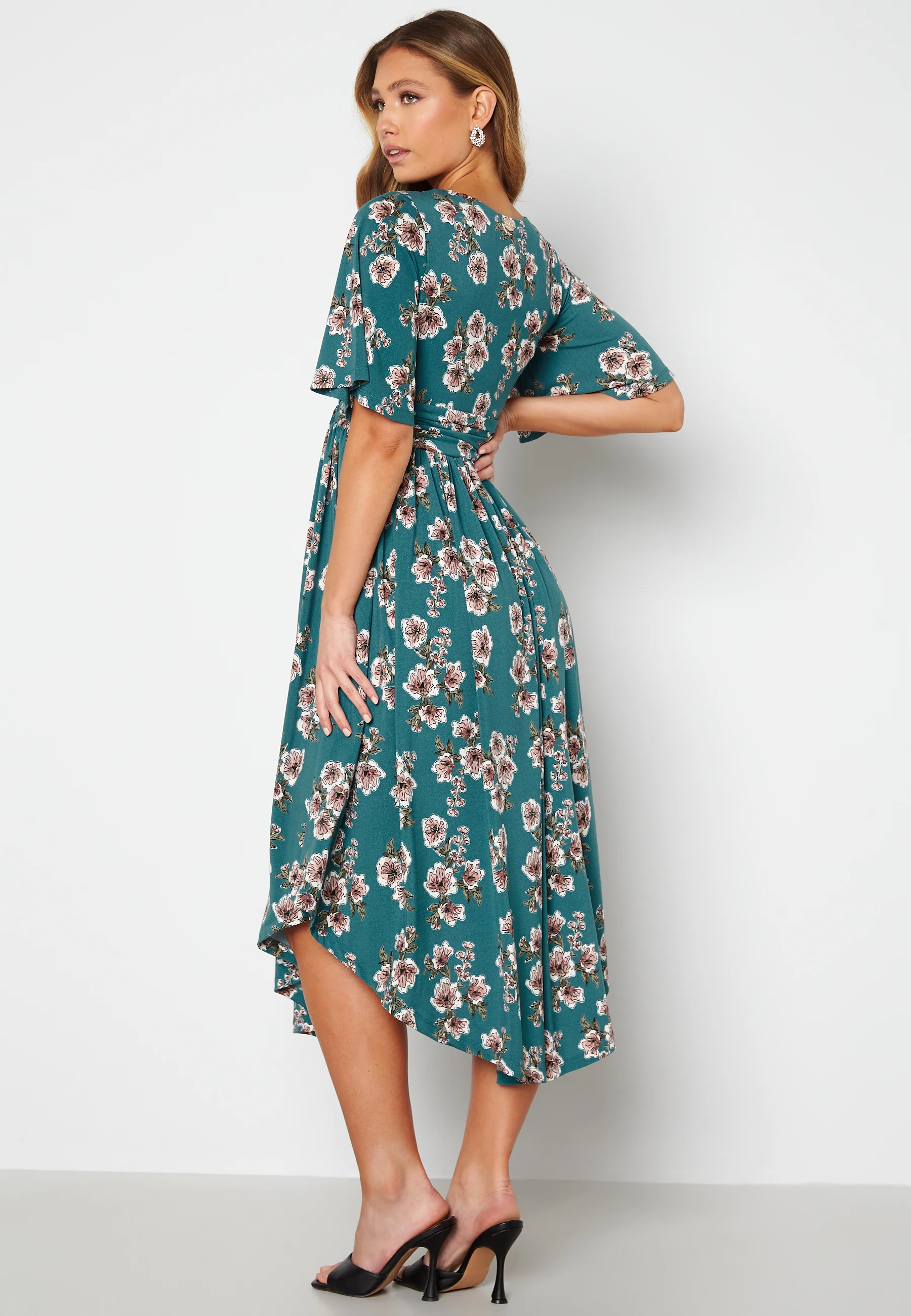 Valeria Butterfly Sleeve Dress - Image 2