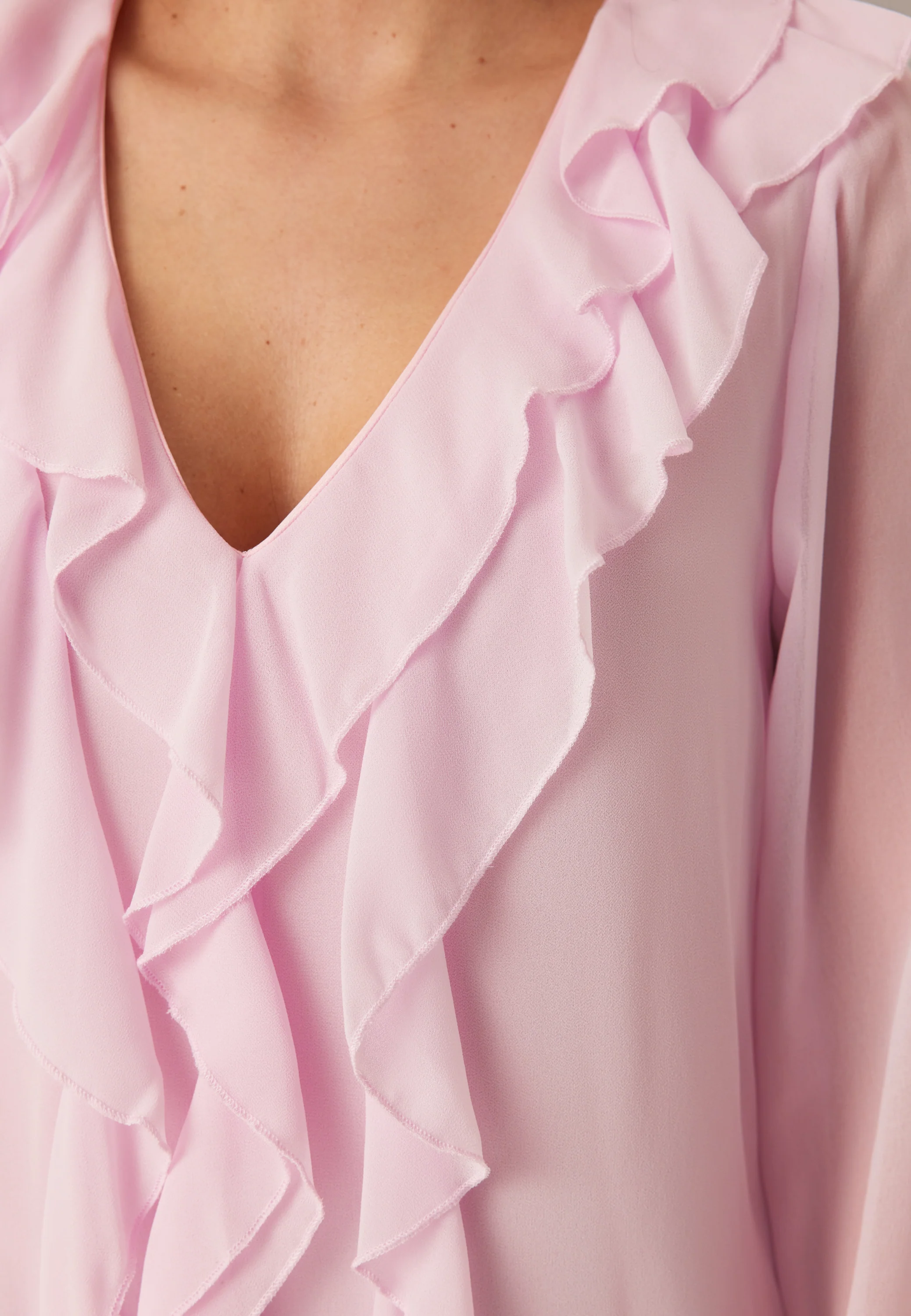 Viane L/S V-NECK FRILL TOP V-N - Image 5