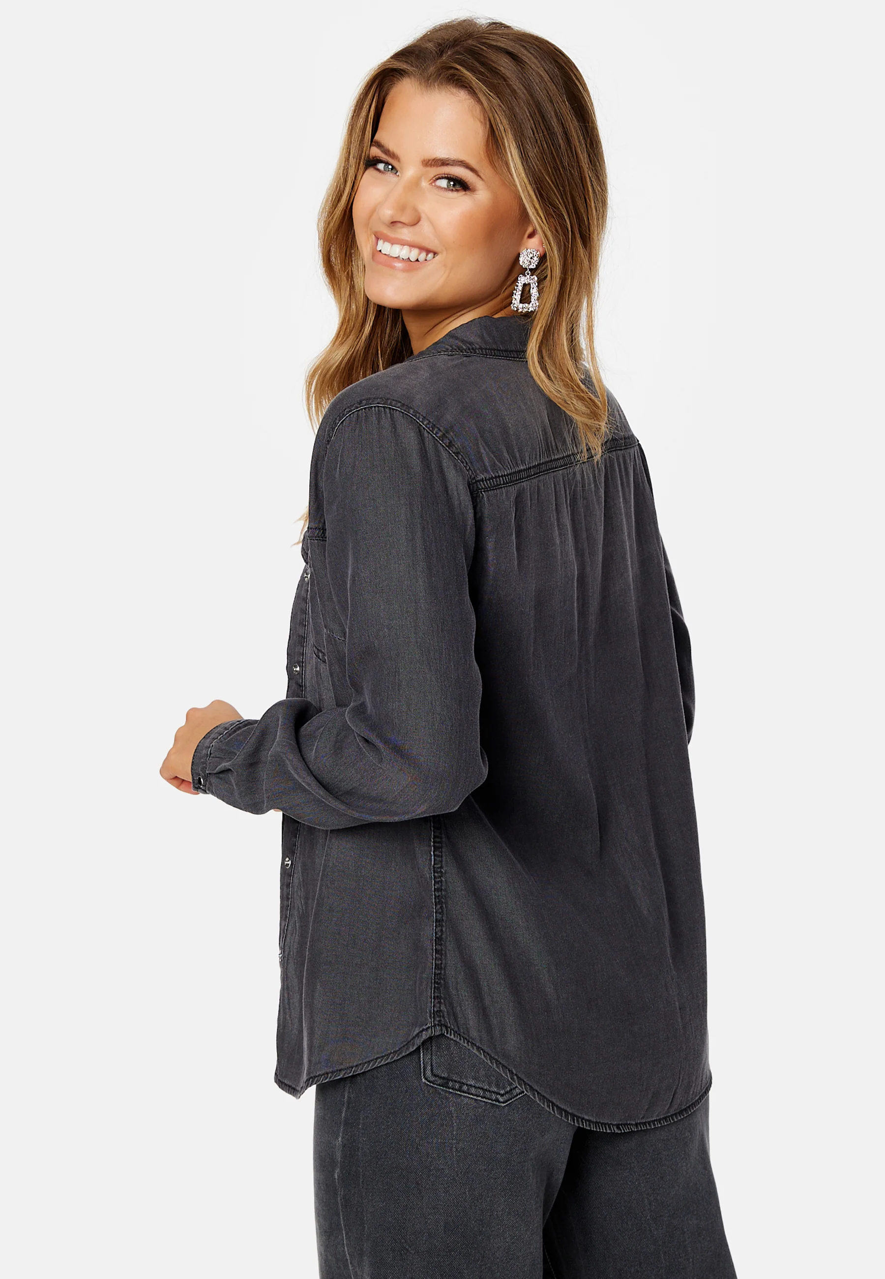 Vibista Denim Shirt - Image 4