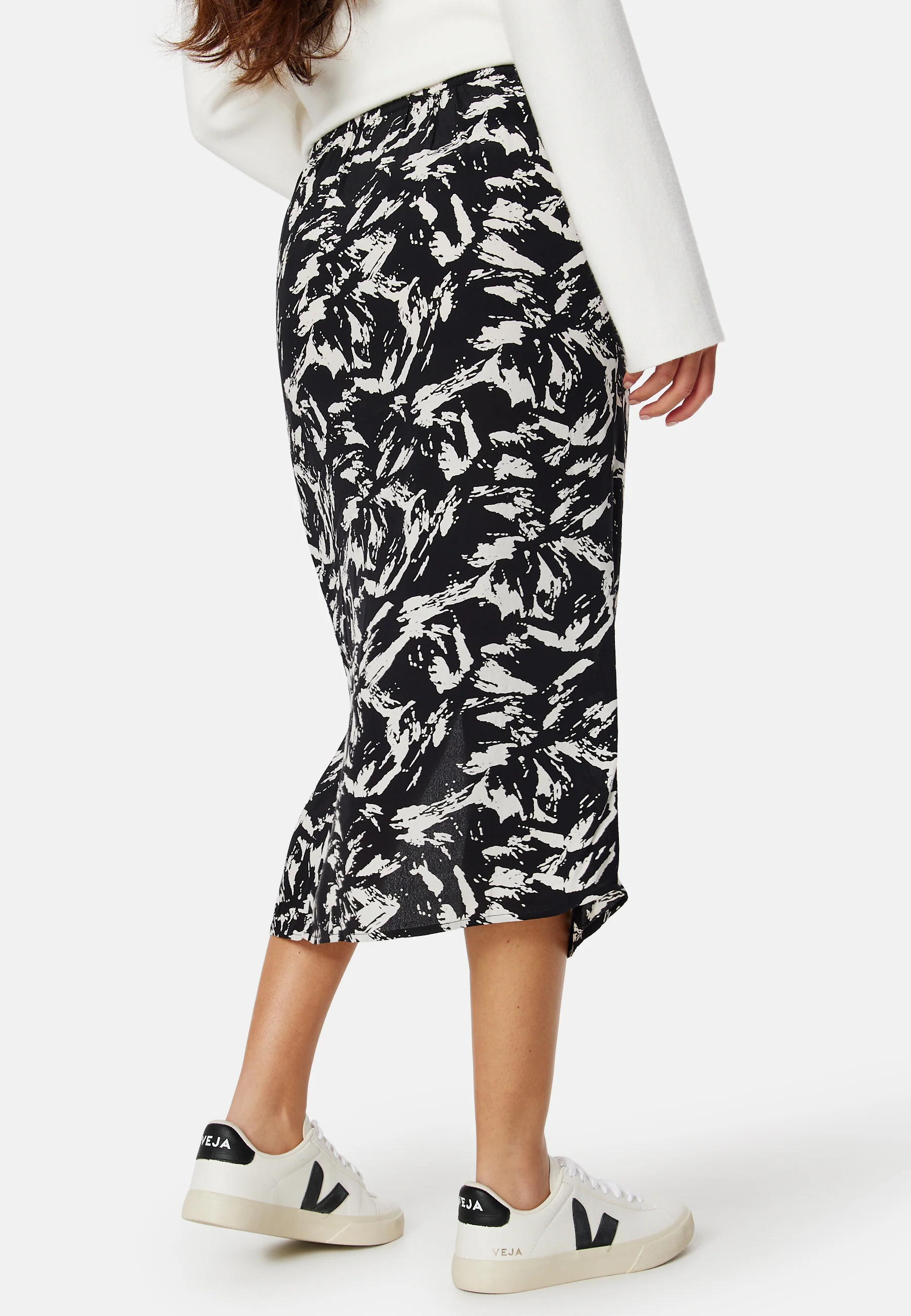Viboa Hia HW Midi Skirt - Image 2