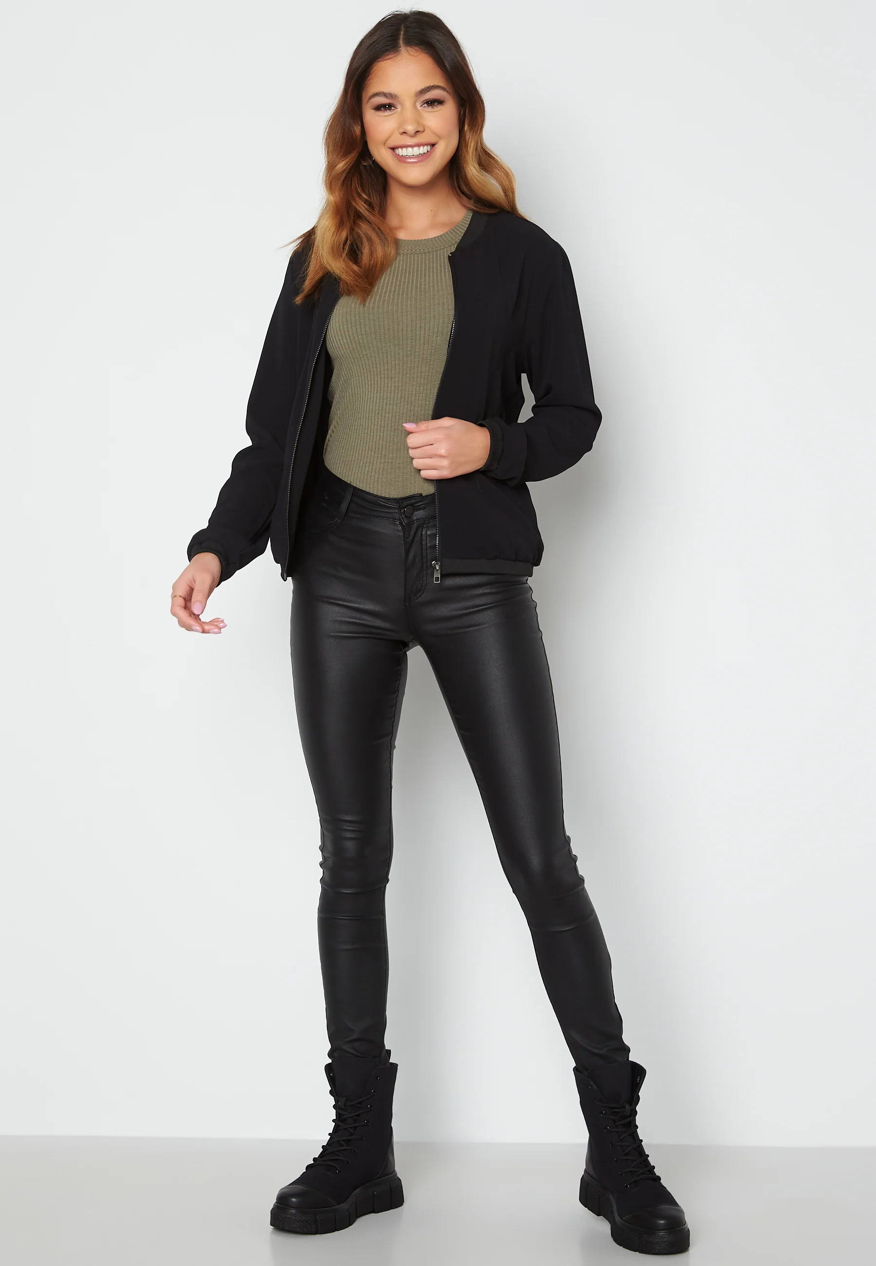Vic Bomber Jacket - Image 3