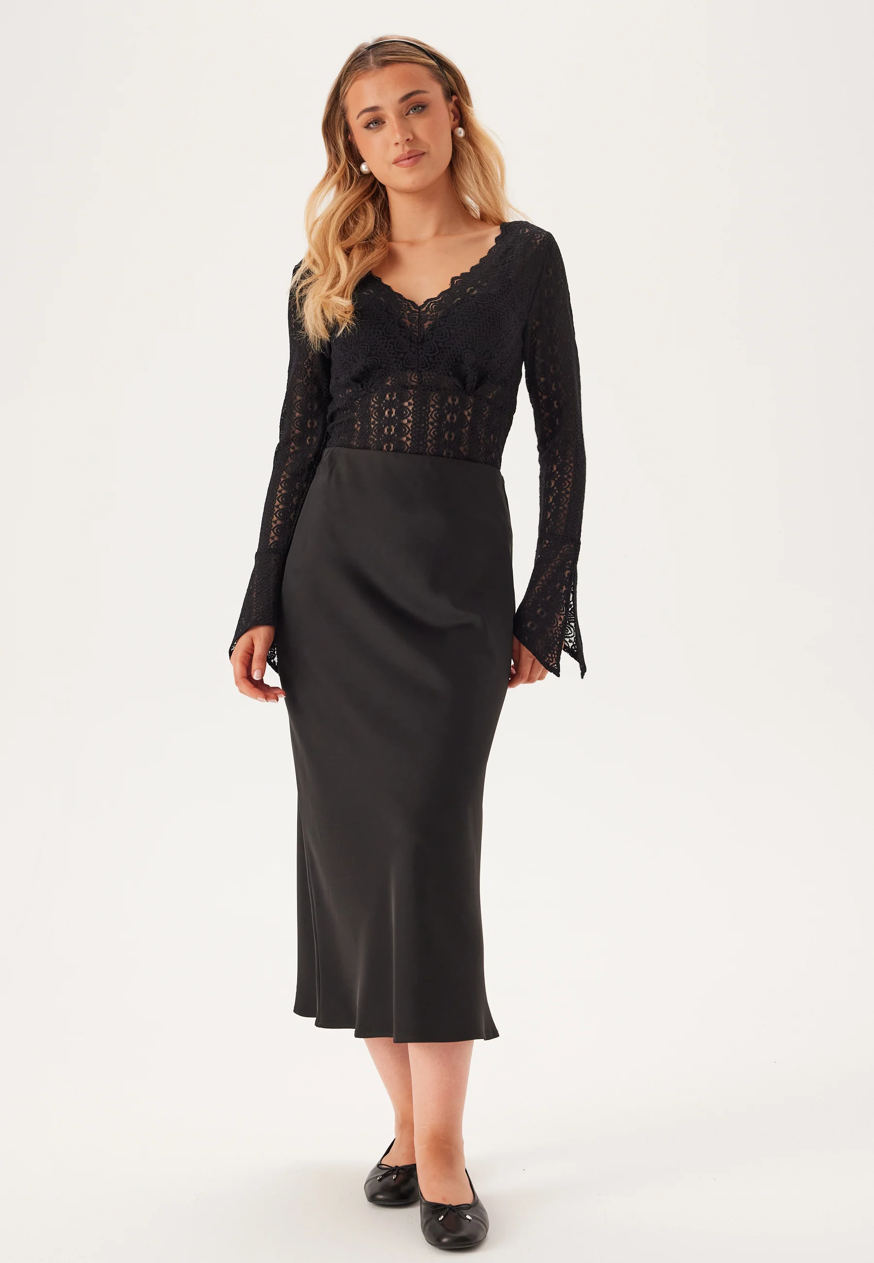 Vichikka L/S V-Neck Top - Image 4