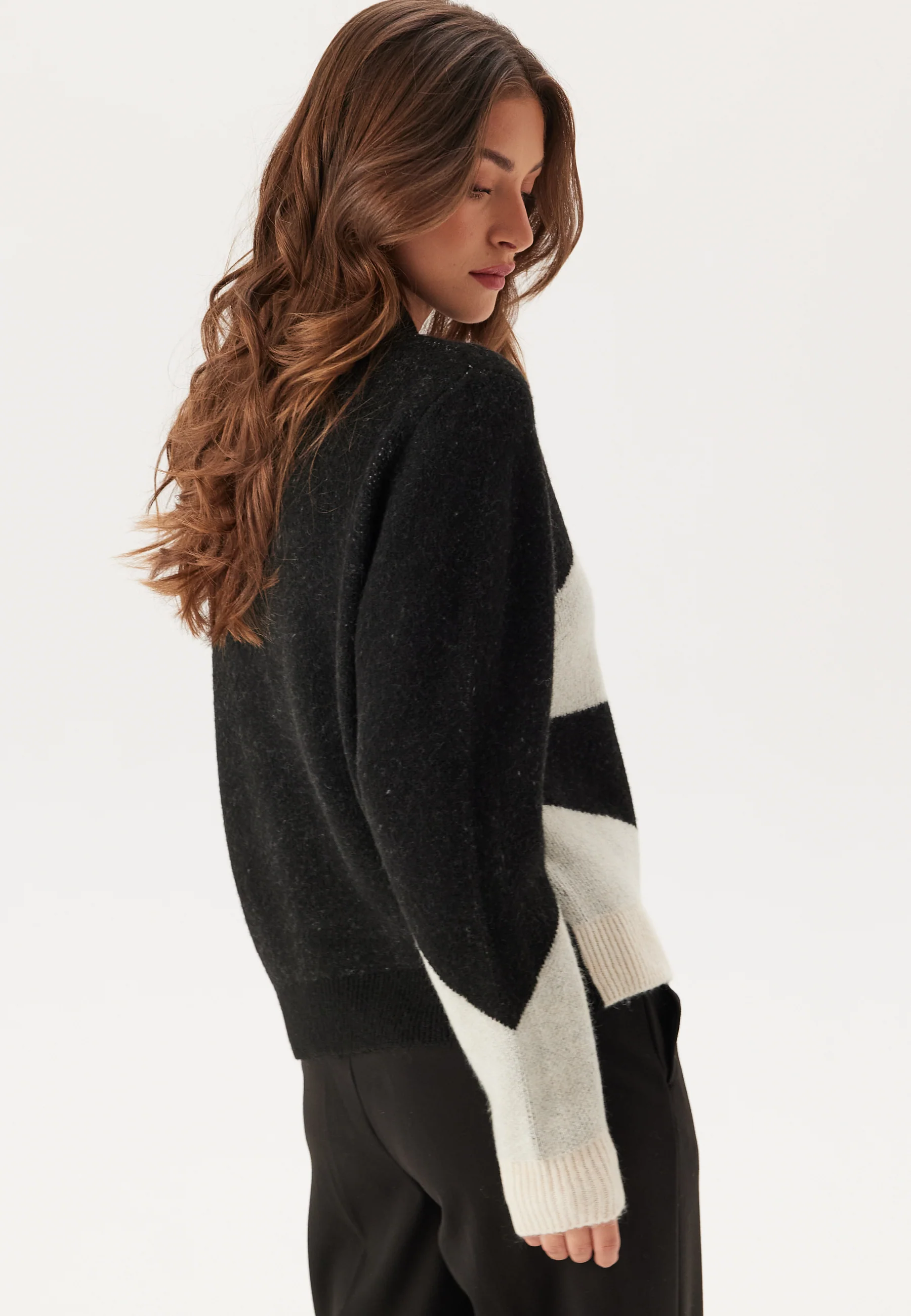 Vicilia Mock Neck L/S JAQUARD - Image 3