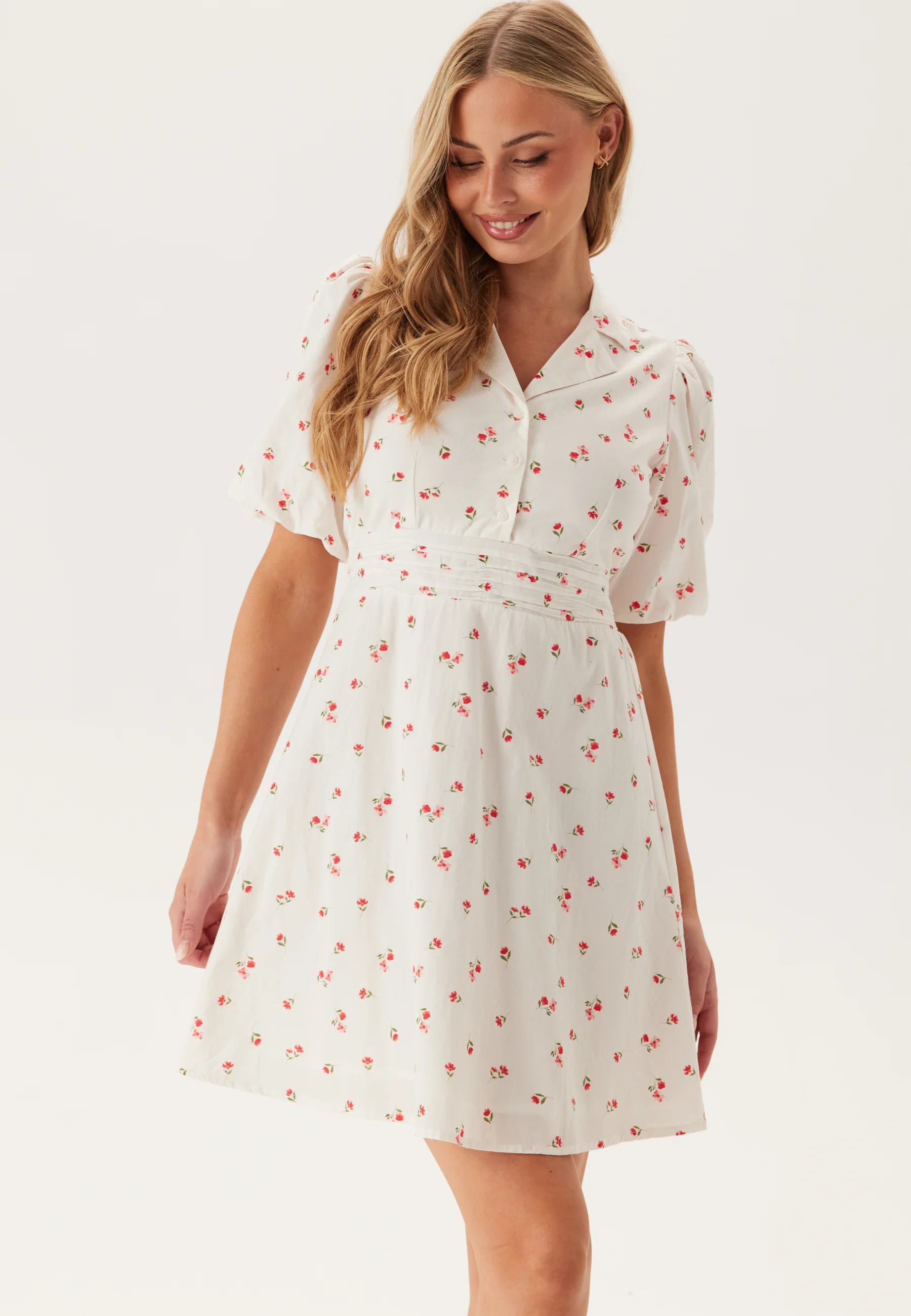 Vicille Ann V-neck 2/4 SHORT D