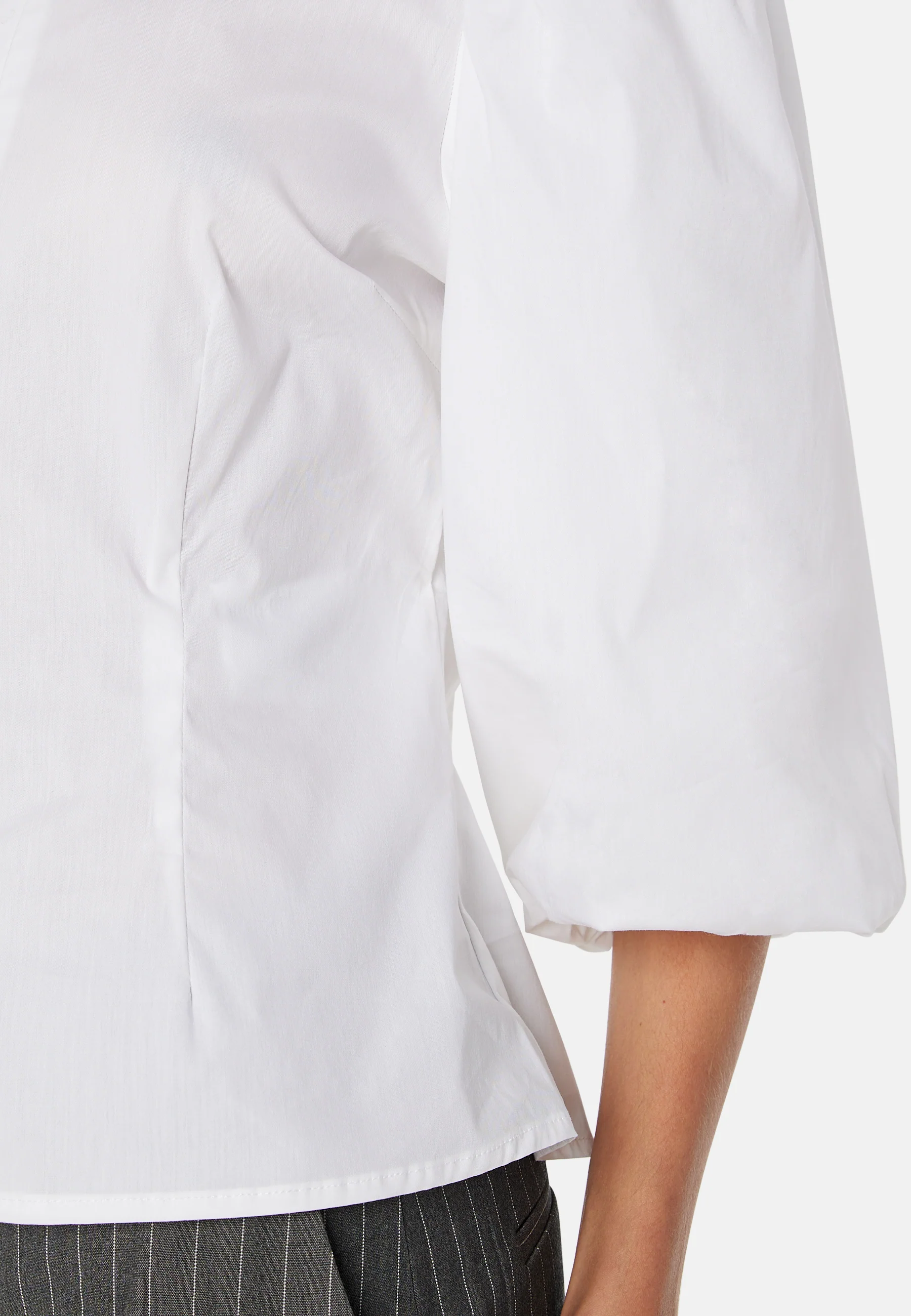 Videla 2/4 Volume Sleeve Top - Image 4