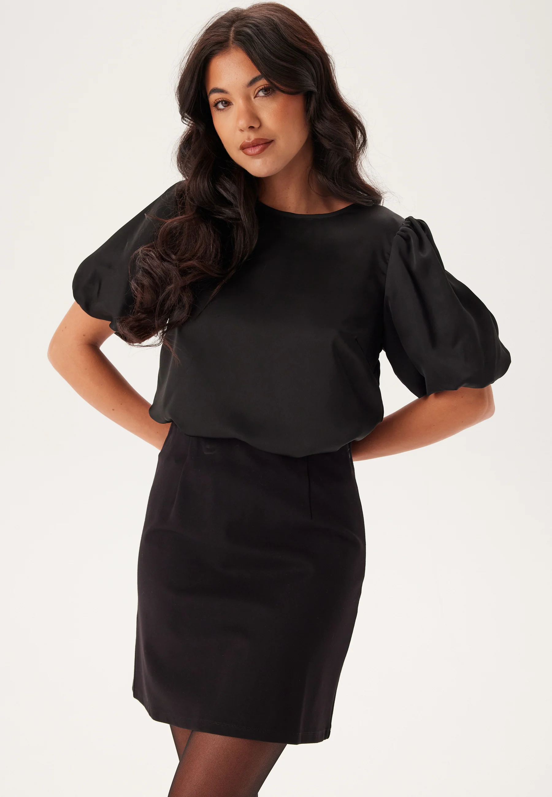 Viellette 2/4 SATIN PUFF TOP S - Image 3