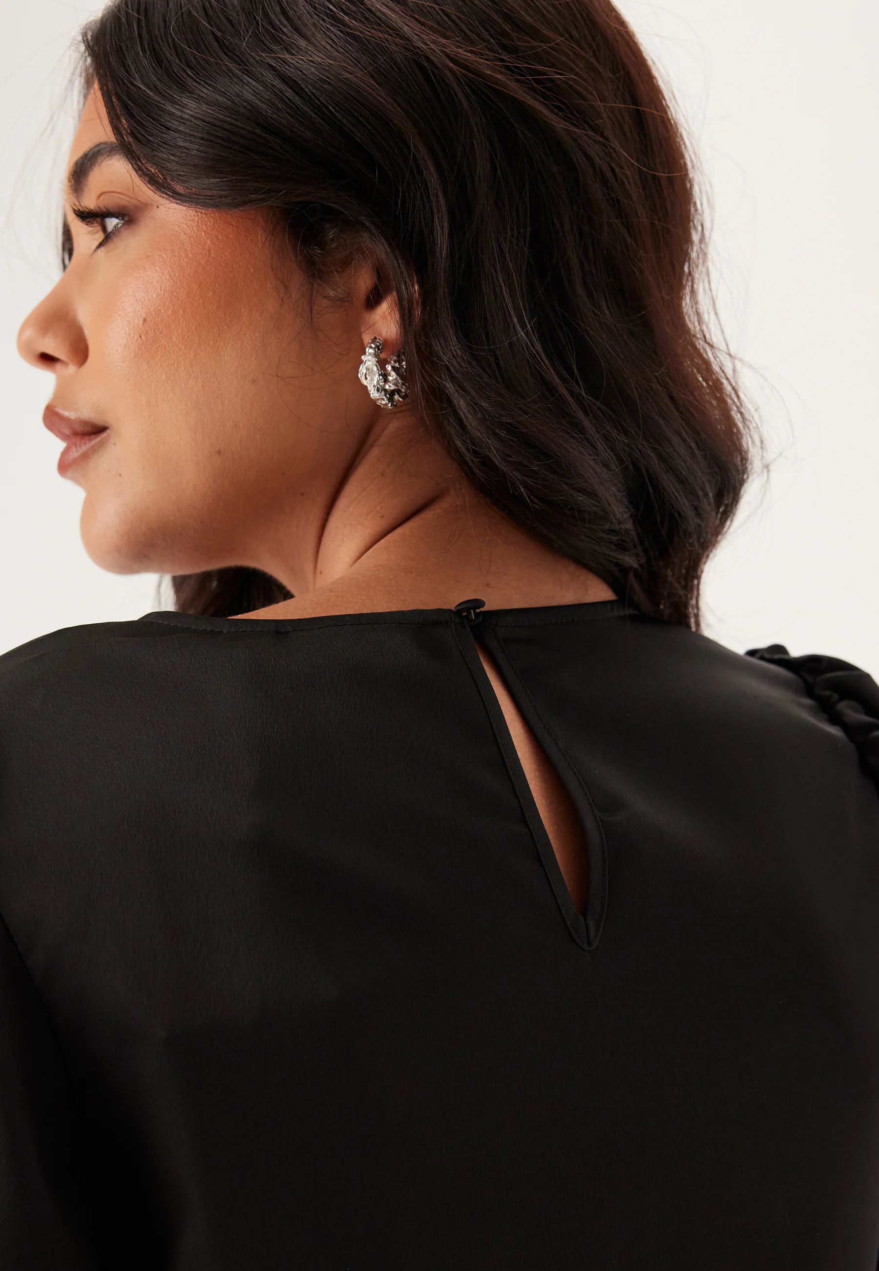 Viellette 2/4 SATIN PUFF TOP S - Image 4