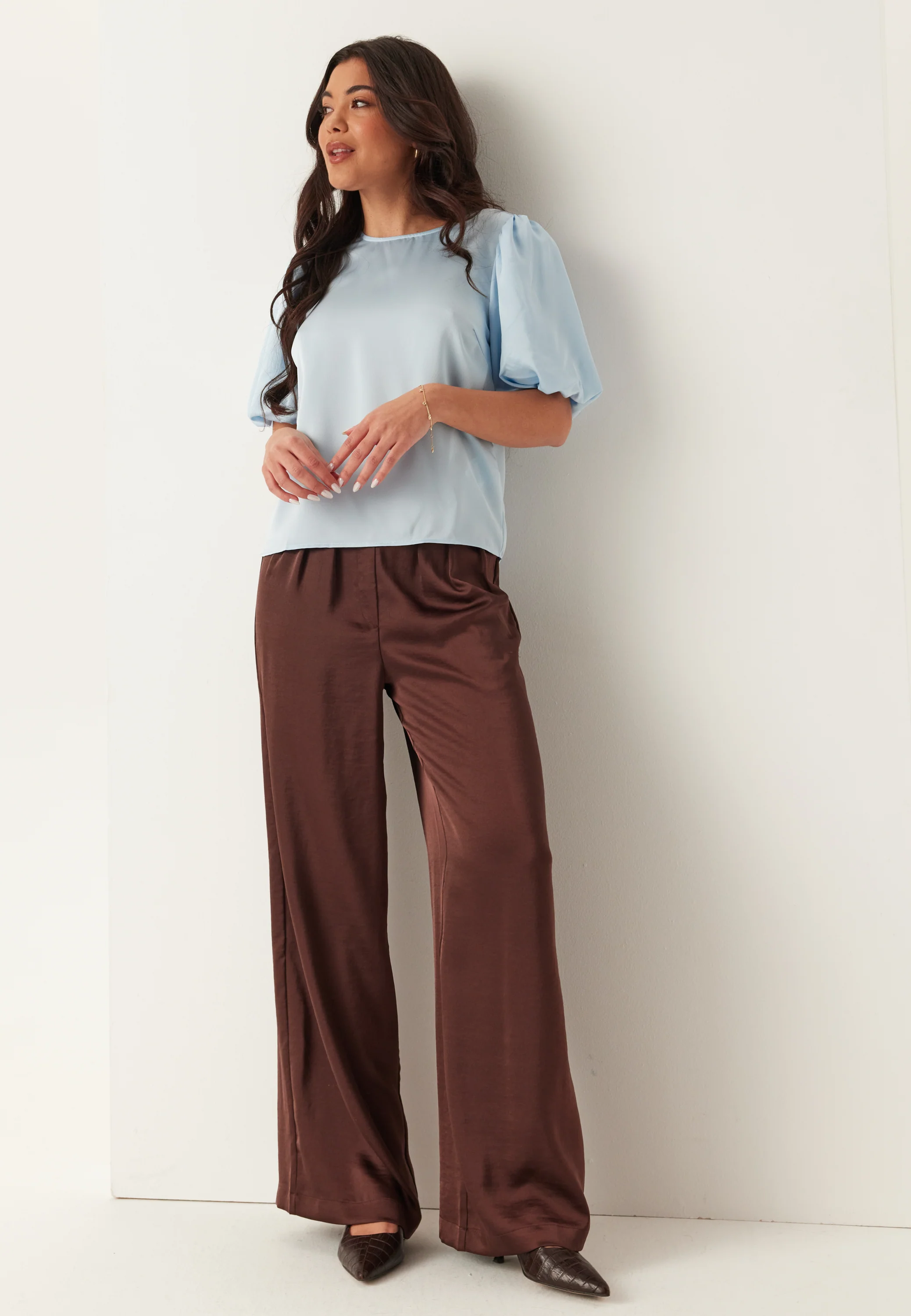 Viellette 2/4 SATIN PUFF TOP S - Image 3