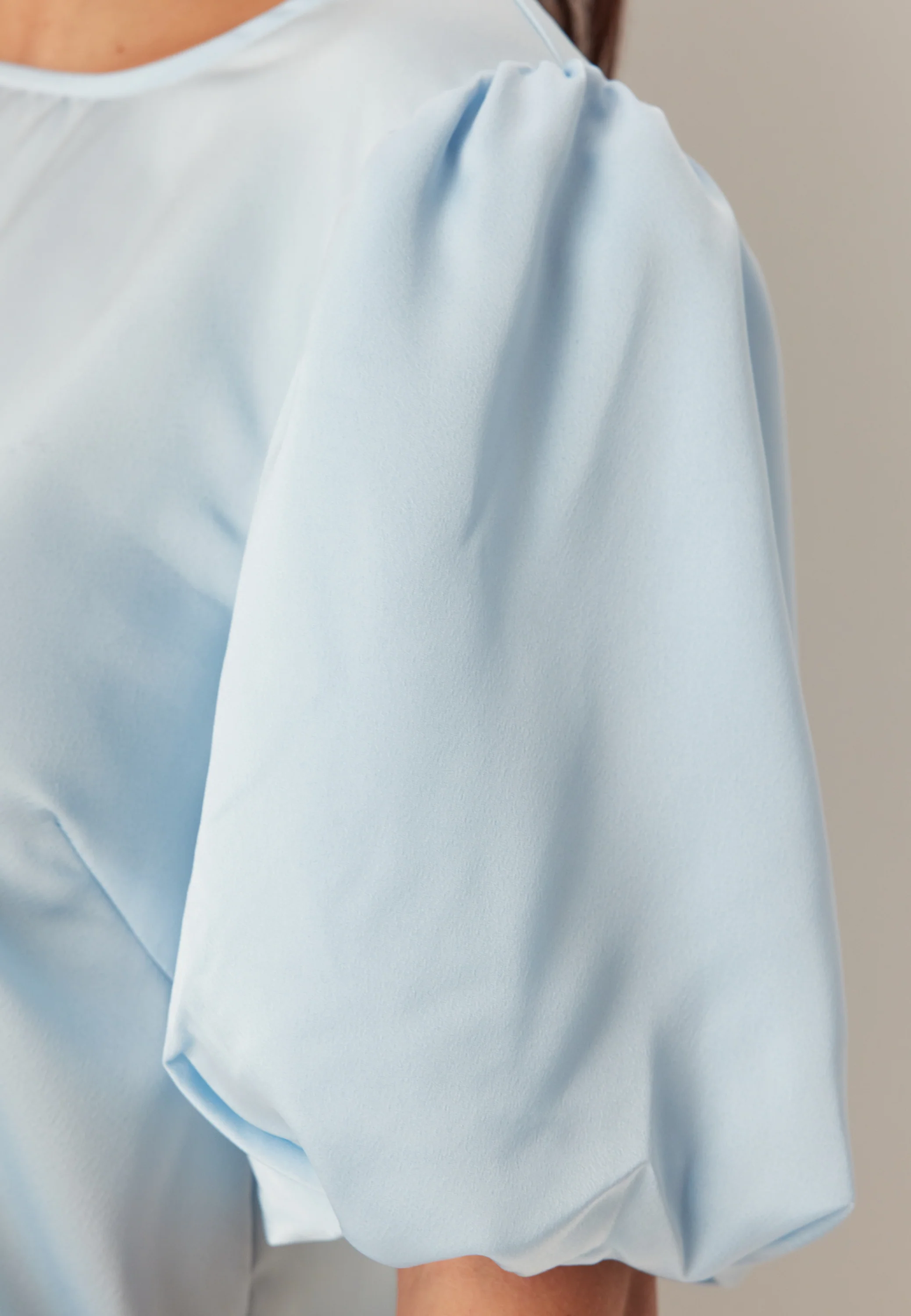 Viellette 2/4 SATIN PUFF TOP S - Image 7