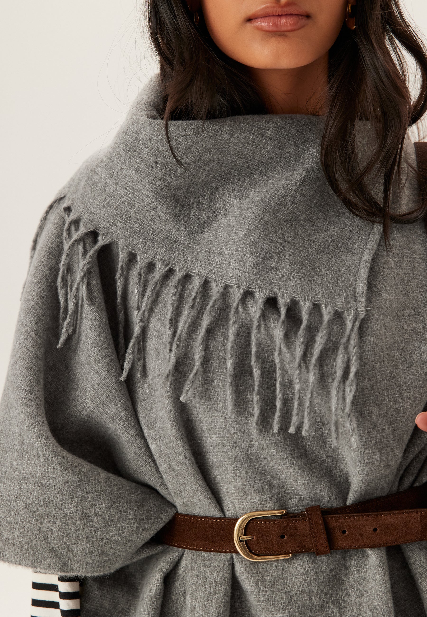 Vifjolira High Neck Poncho - Image 4