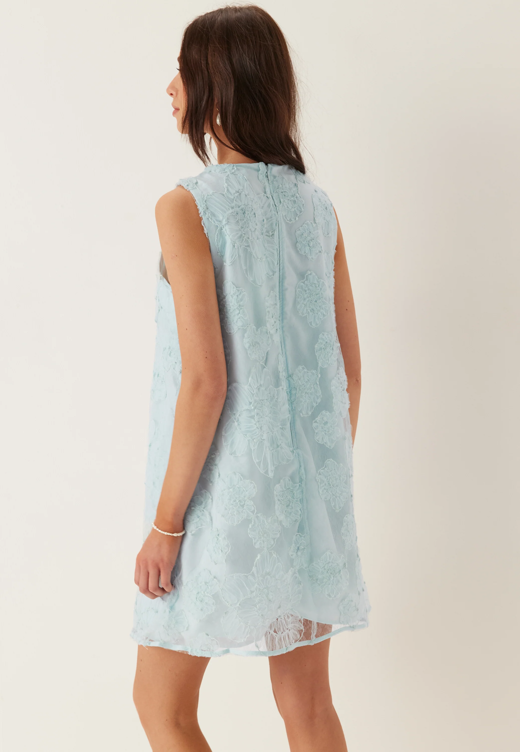 Vigamma O-neck S/L SHORT DRESS - Image 2
