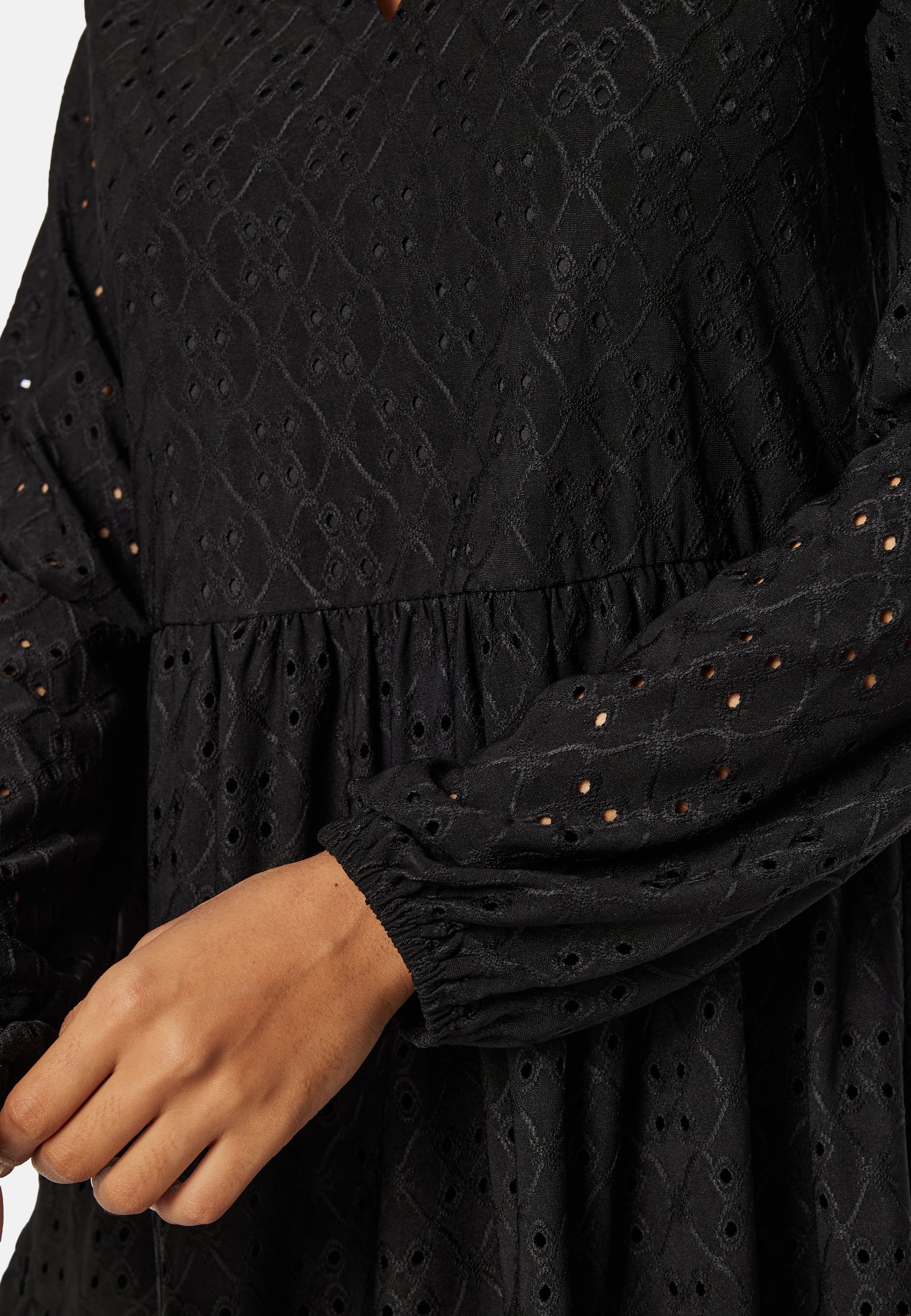 Vikawa L/S Dress - Image 4