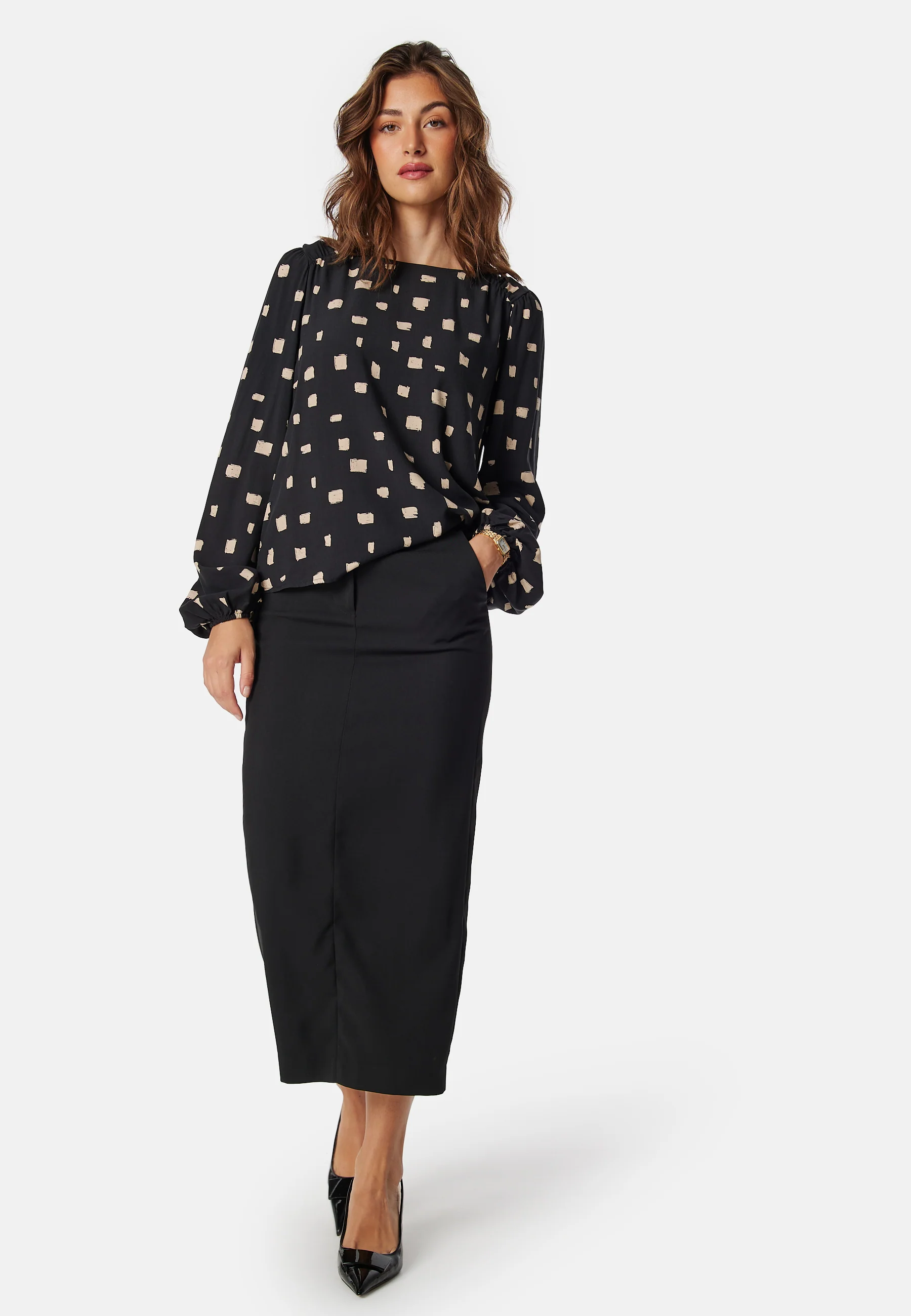 Vilana L/S O-NECK DETAIL TOP - Image 3