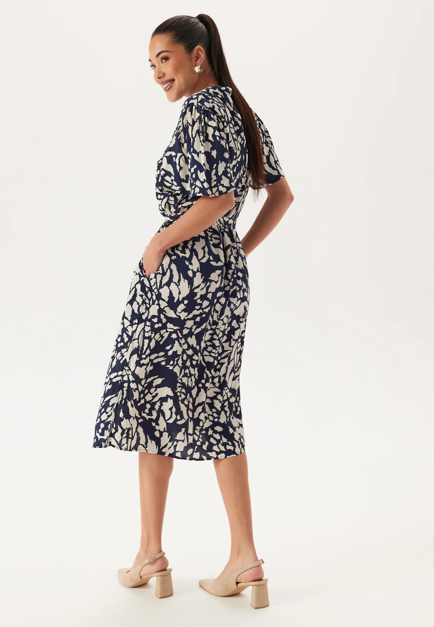 Vilullu S/S KNEE SHIRT DRESS K - Image 2