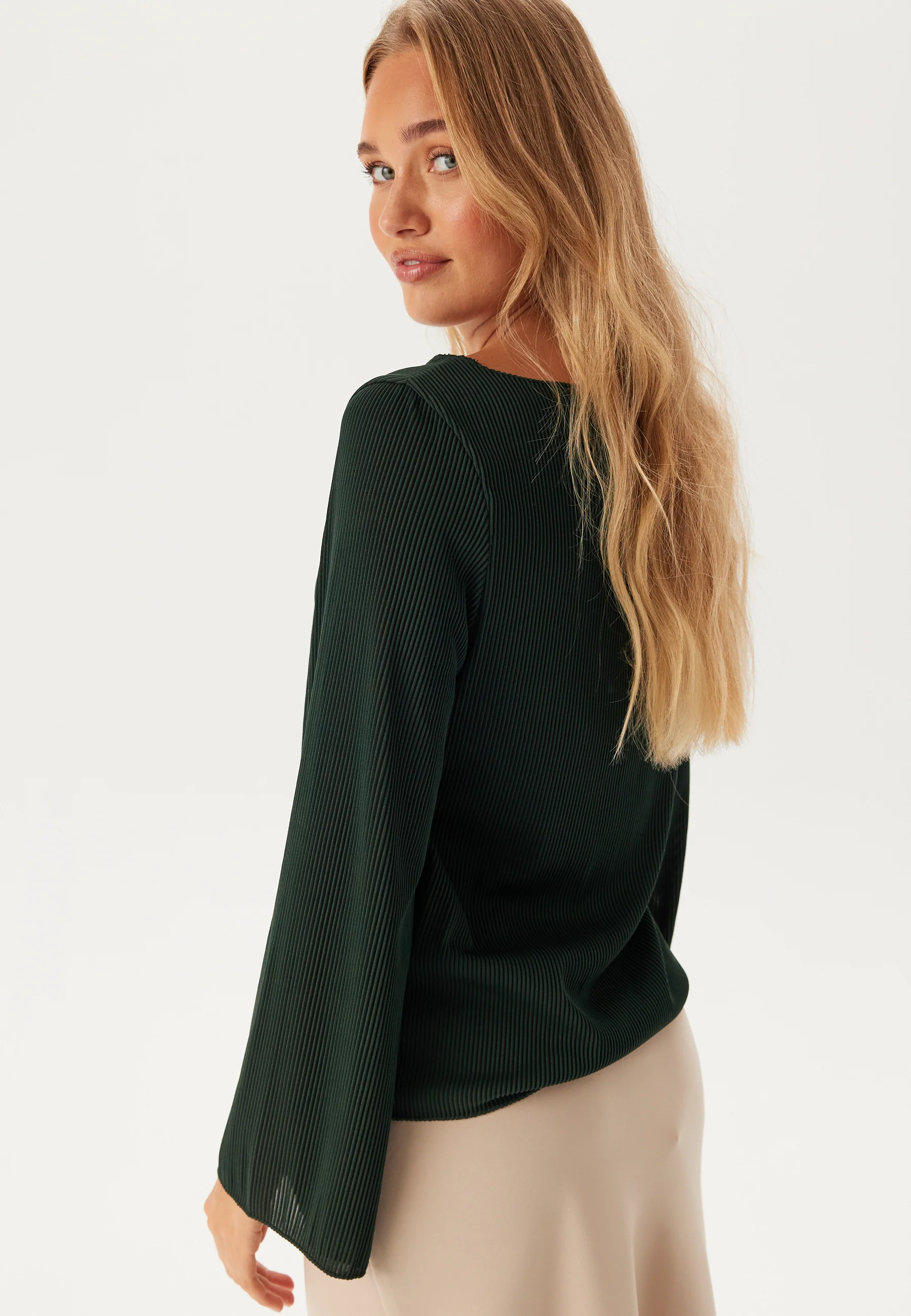 Vilupia Boatneck L/S TOP - Image 2