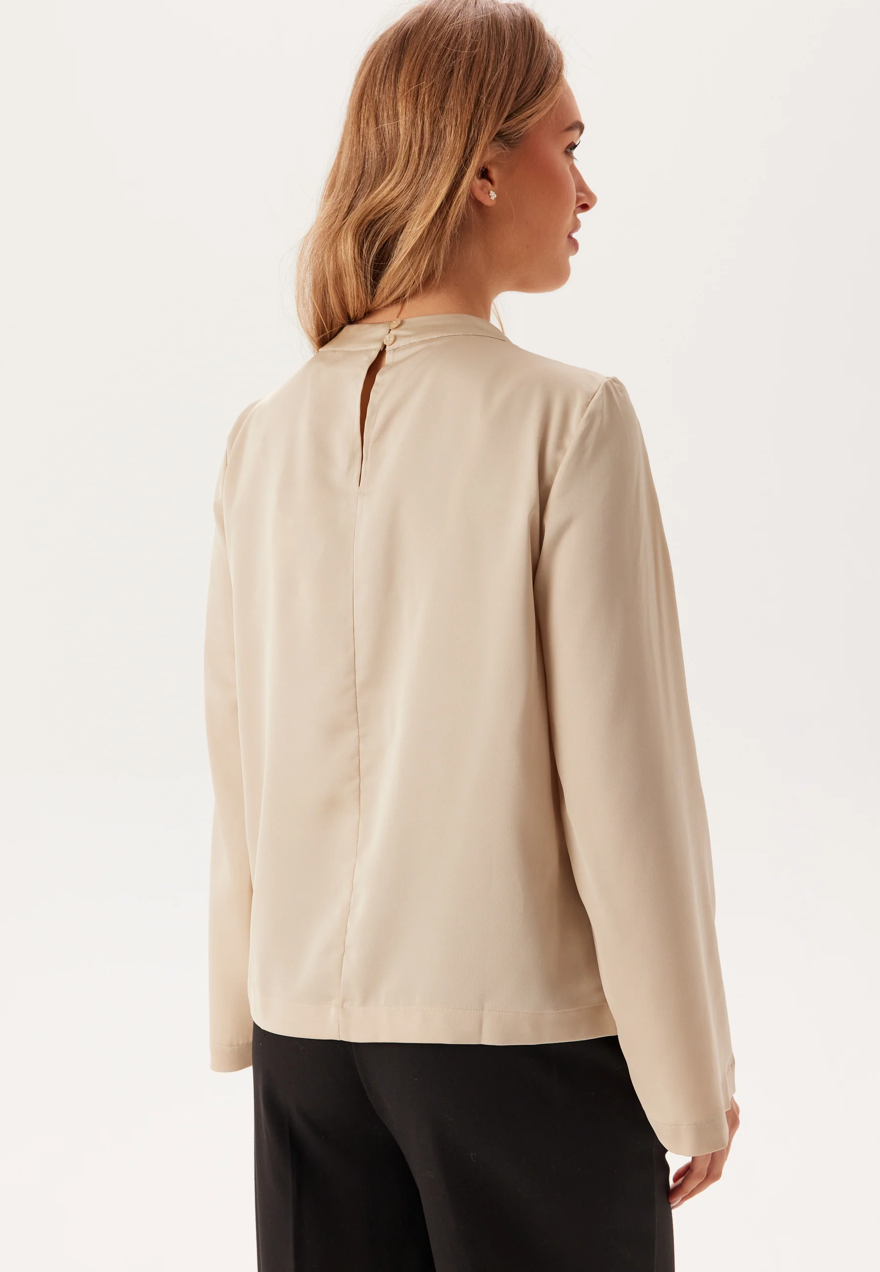 Vilutto High Neck Top - Image 2