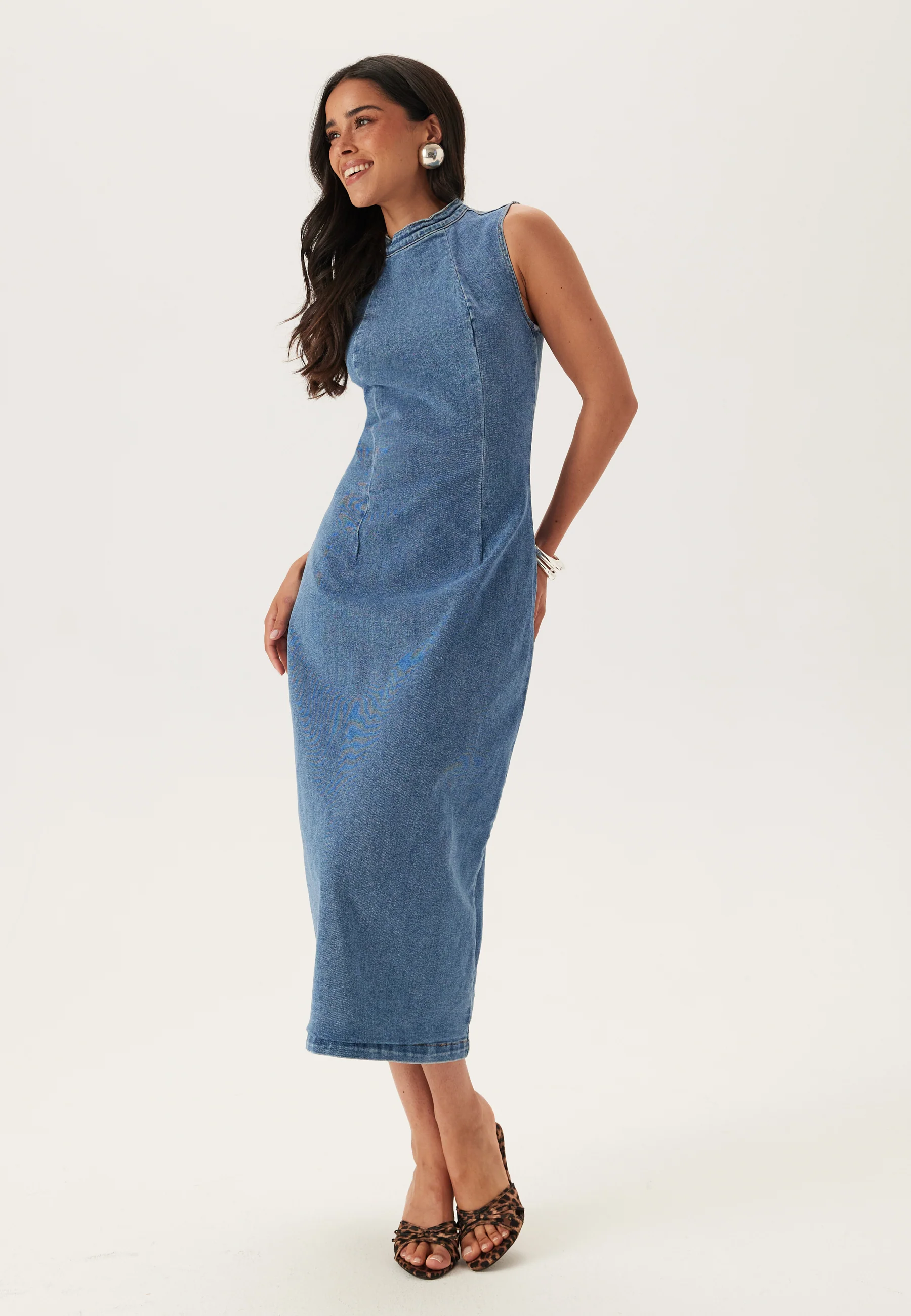 Vinona S/L Midi Denim Dress - Image 2