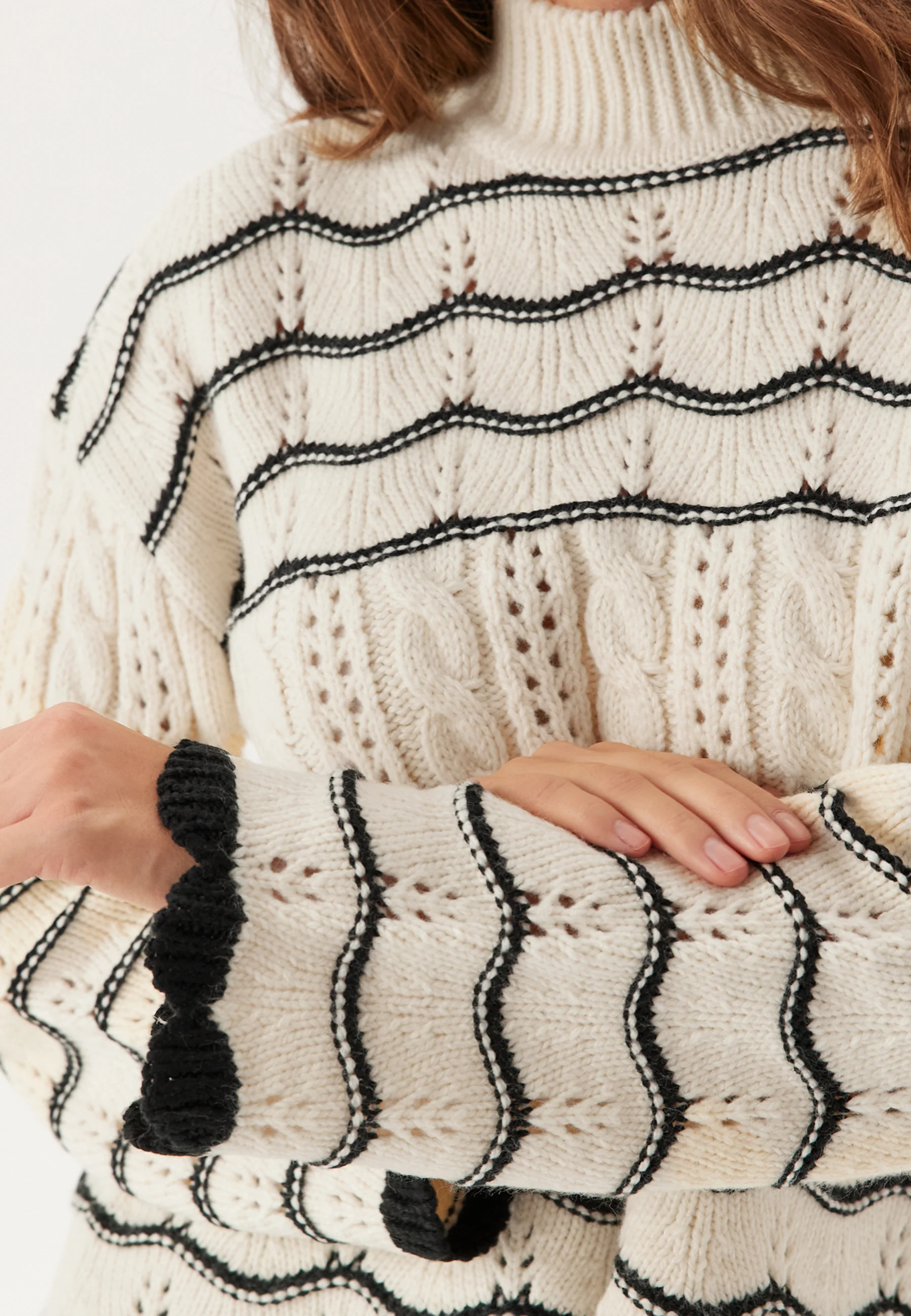 Viovirina High Neck L/S CABLE - Image 4