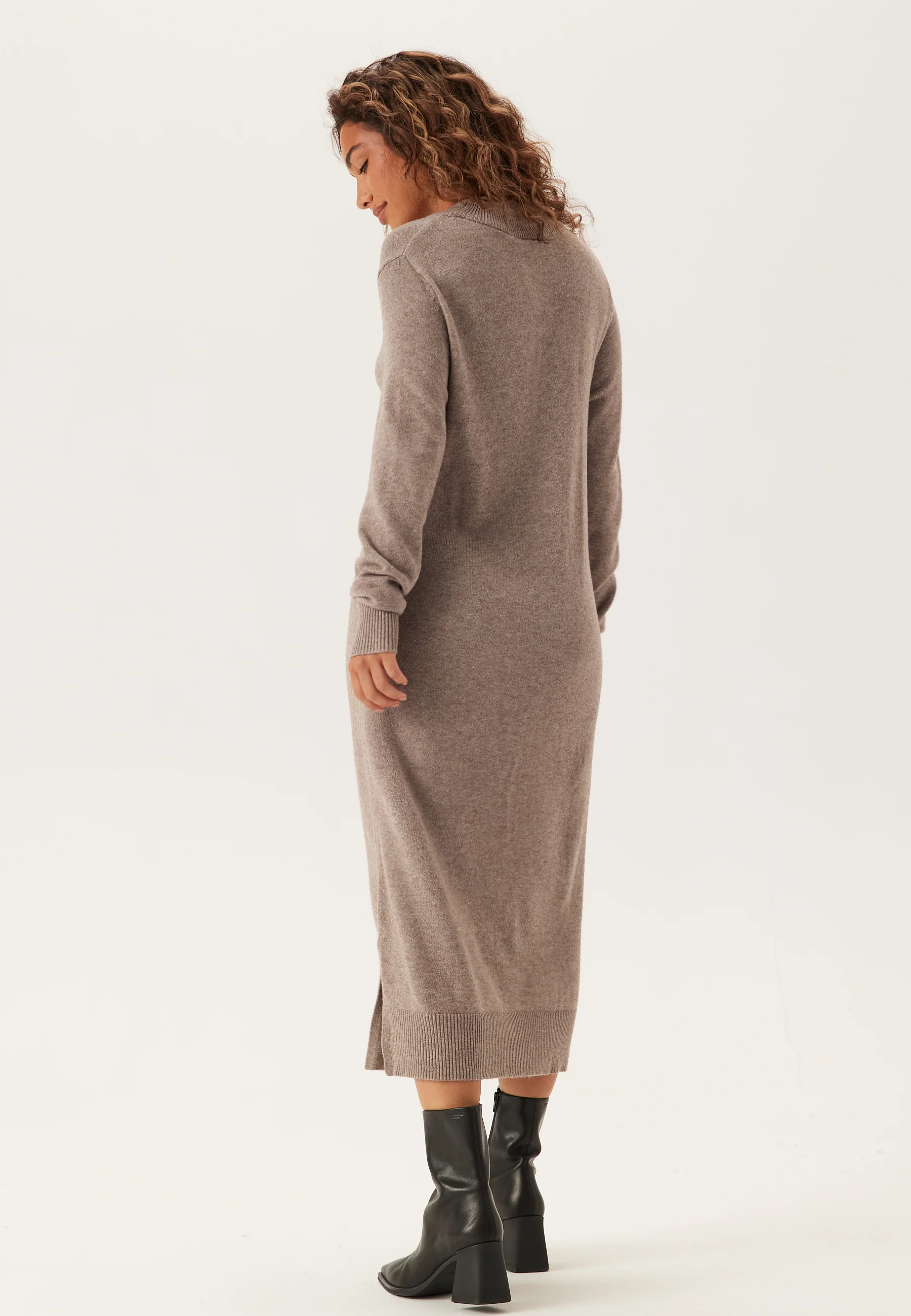 Viril Crew Neck Midi Dress - Image 2