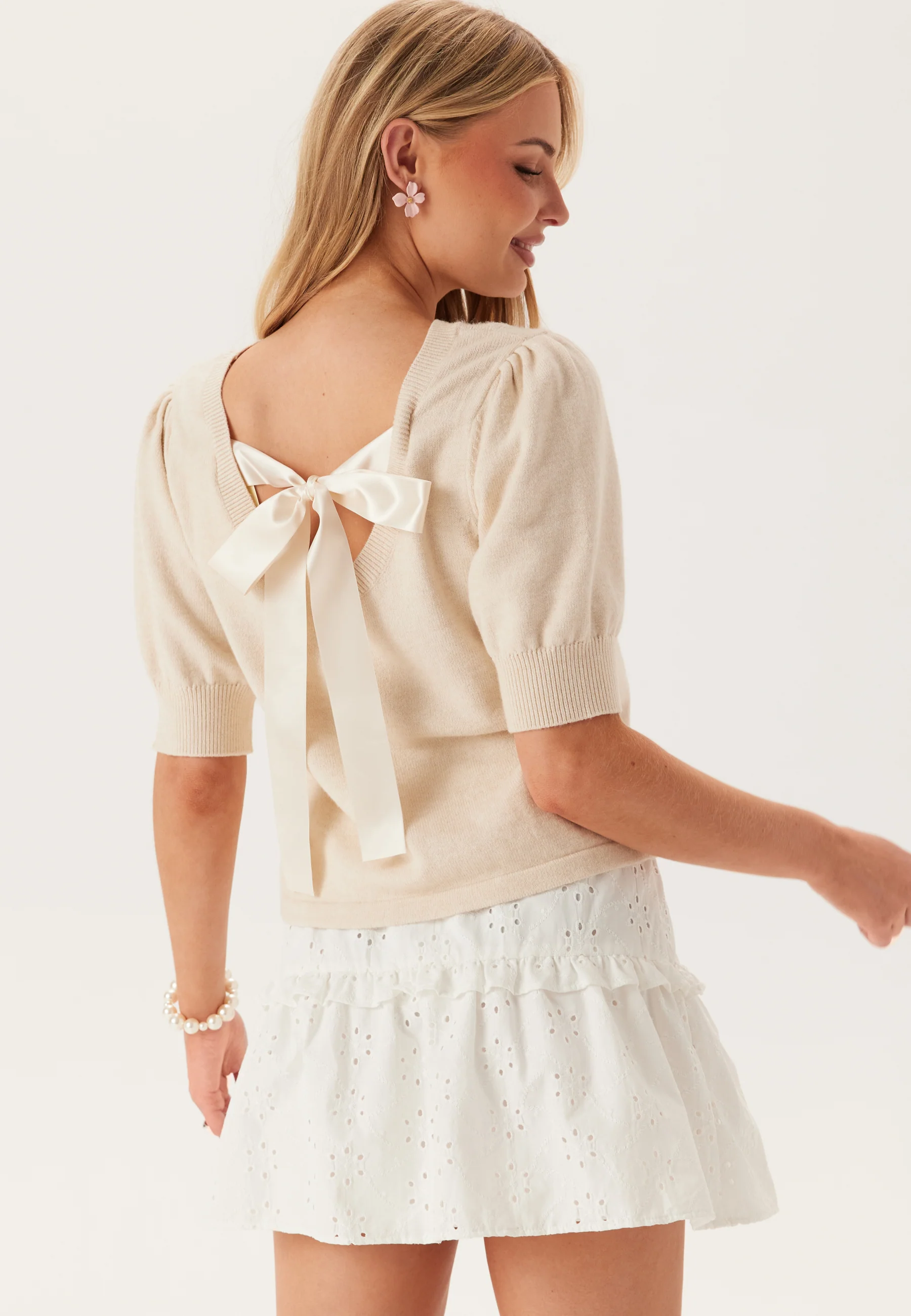 Viril S/S BOW DETAIL KNIT TOP - Image 2