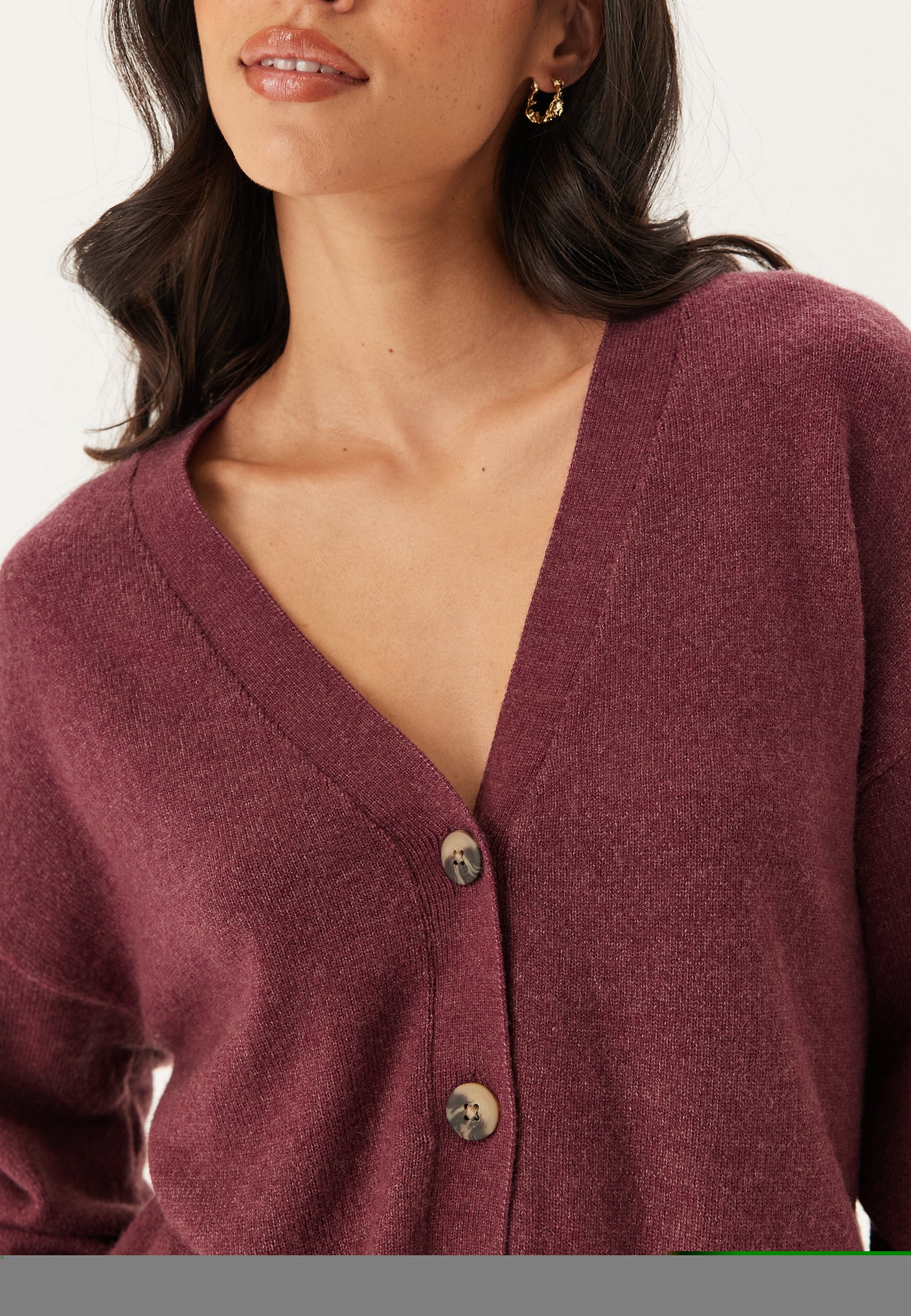 Viril V-neck Knit Cardigan - Image 4