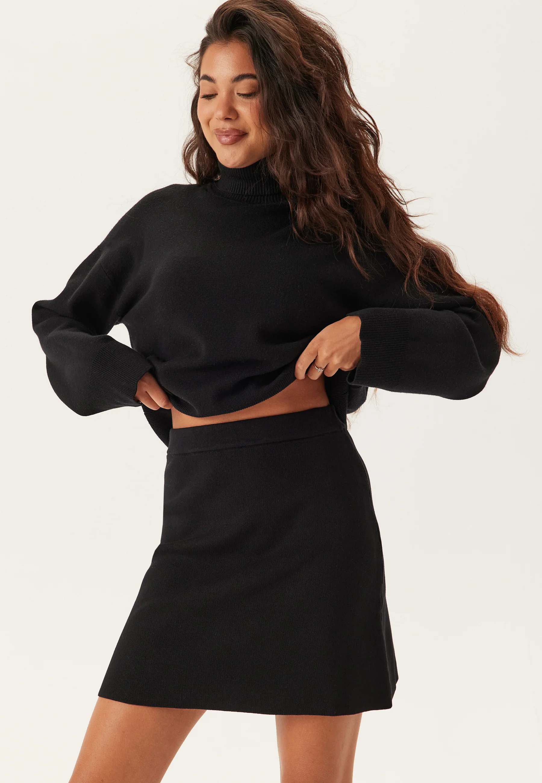 Visway Short A-line Knit Skirt - Image 2
