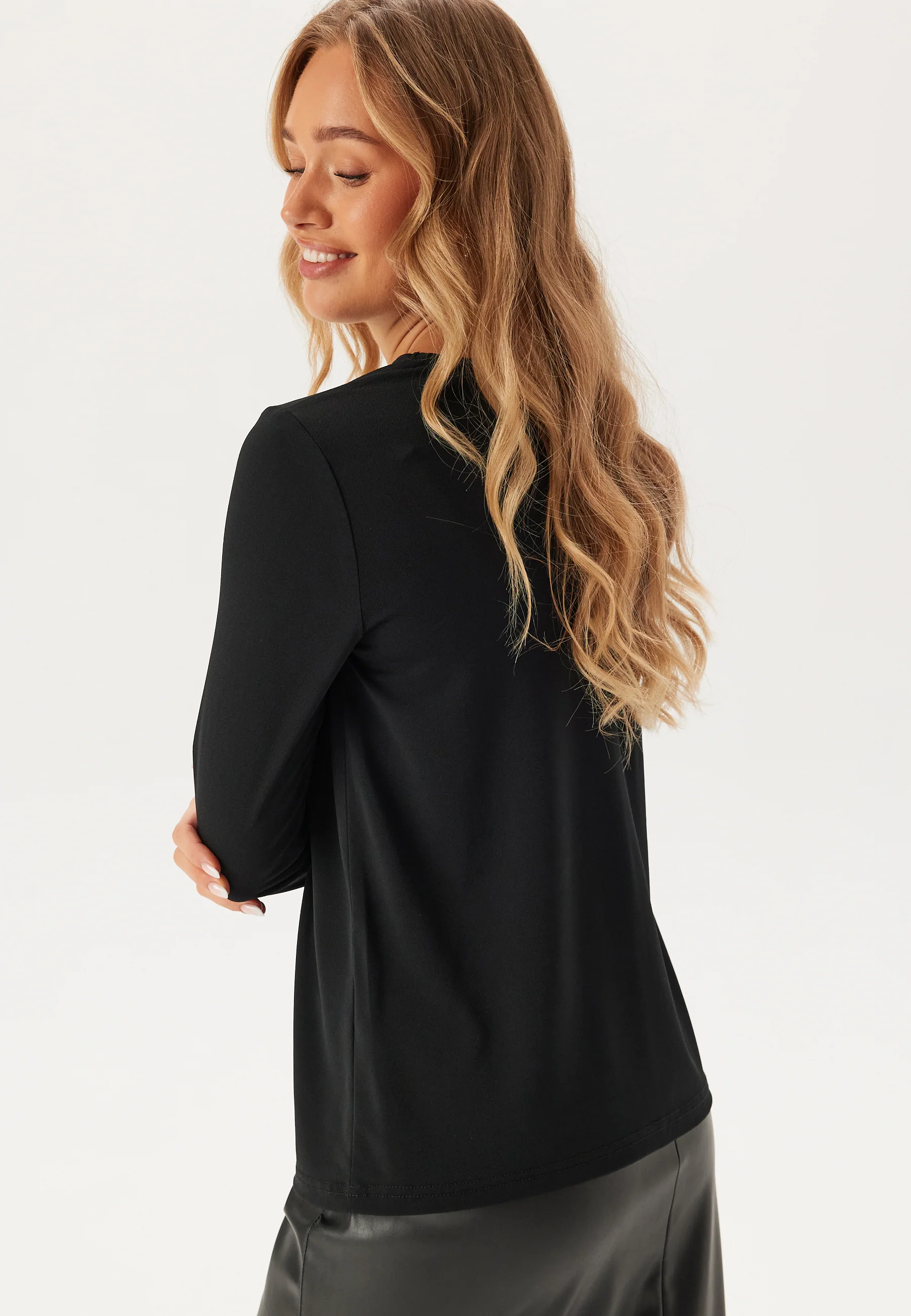 Vmalma Ls Knot Top - Image 2
