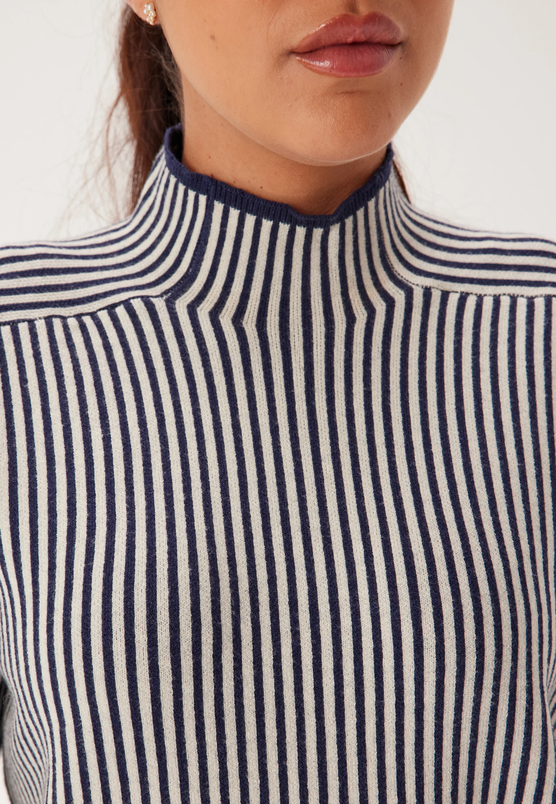 Vmgold Ls Highneck Pinstripe P - Image 4
