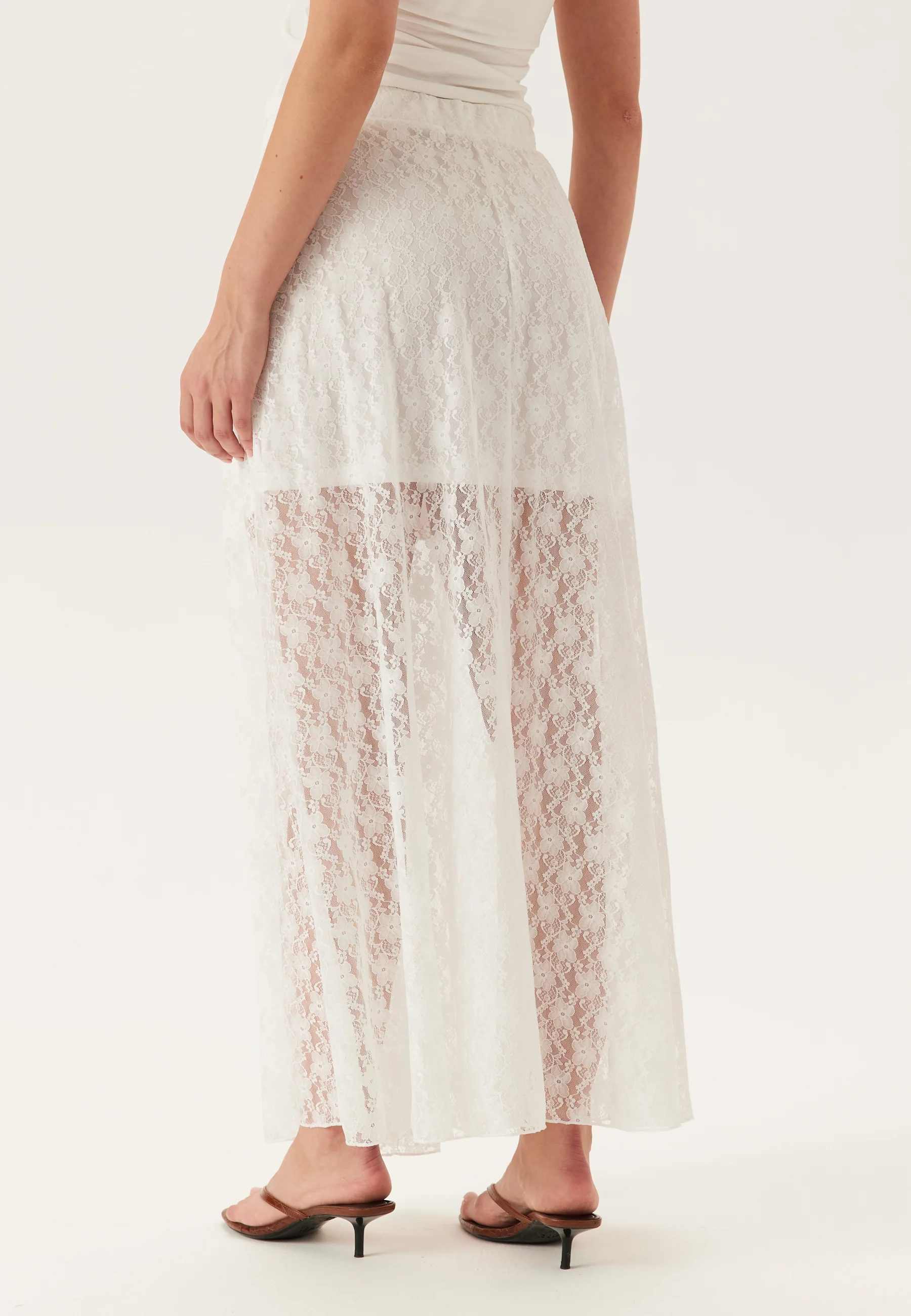 Vmnelda Hw Long Lace Skirt - Image 3