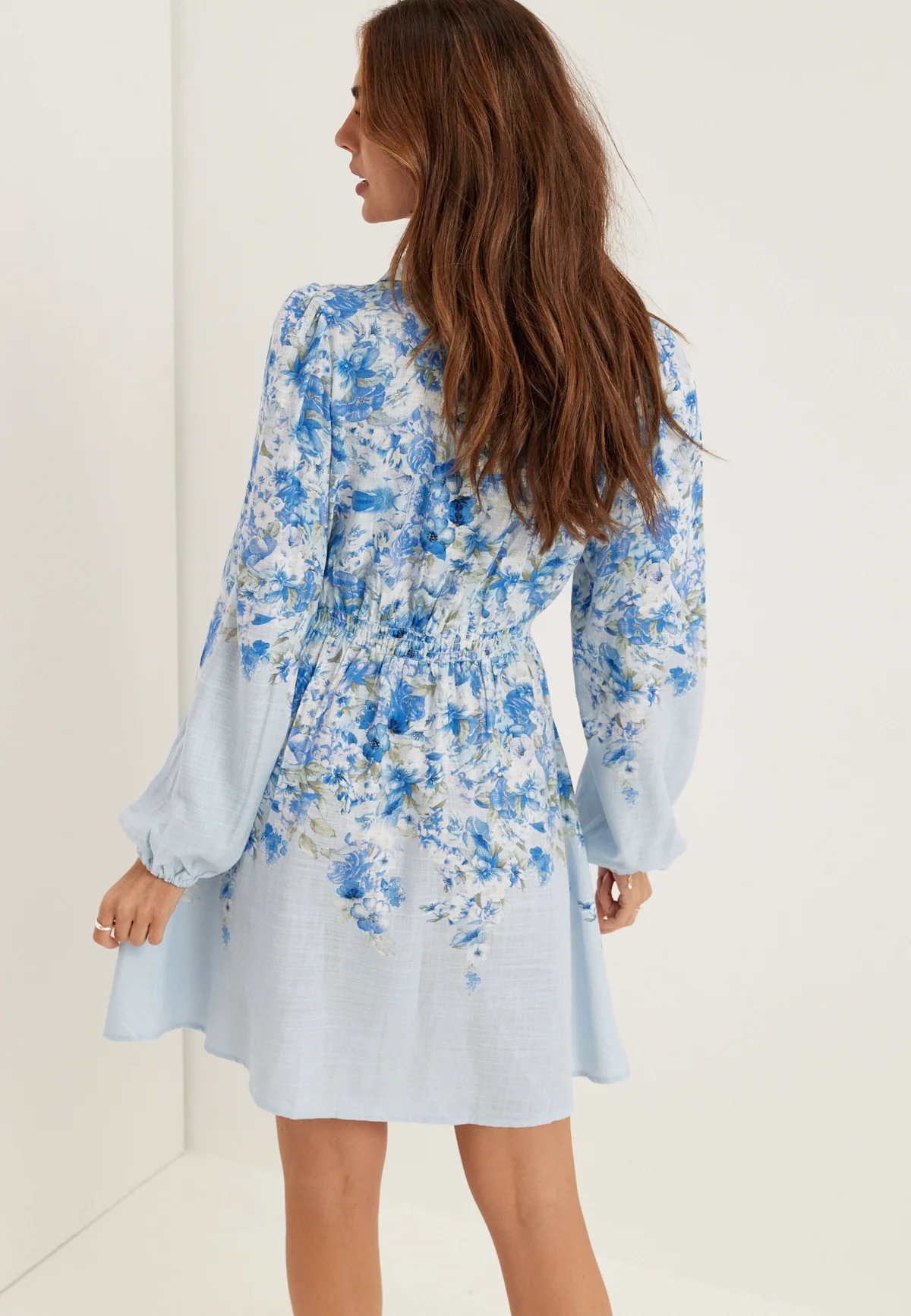 Yascleo Ls Dress - Image 4