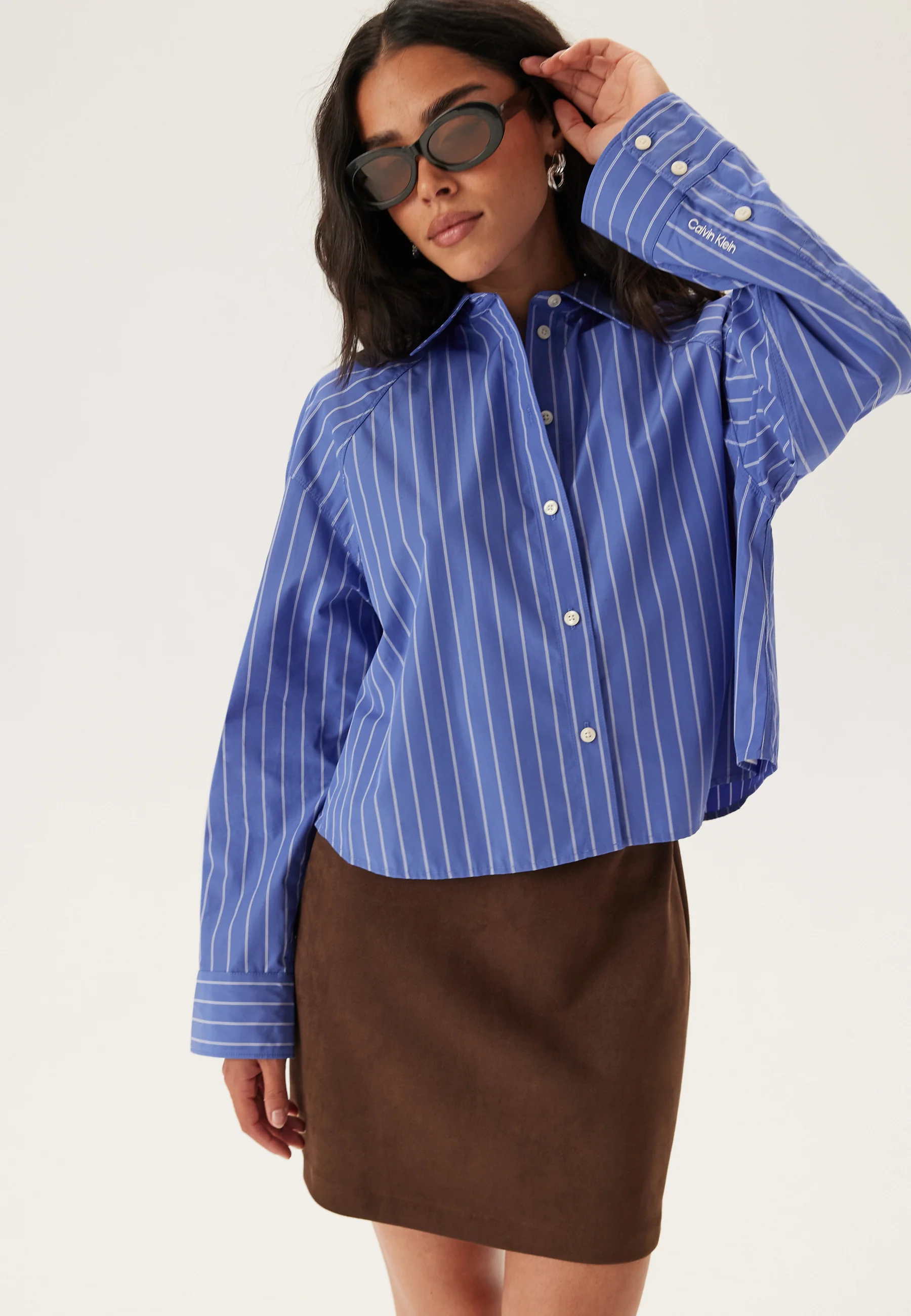 Yd Stripe Boxy Cropped Shirt - Image 4