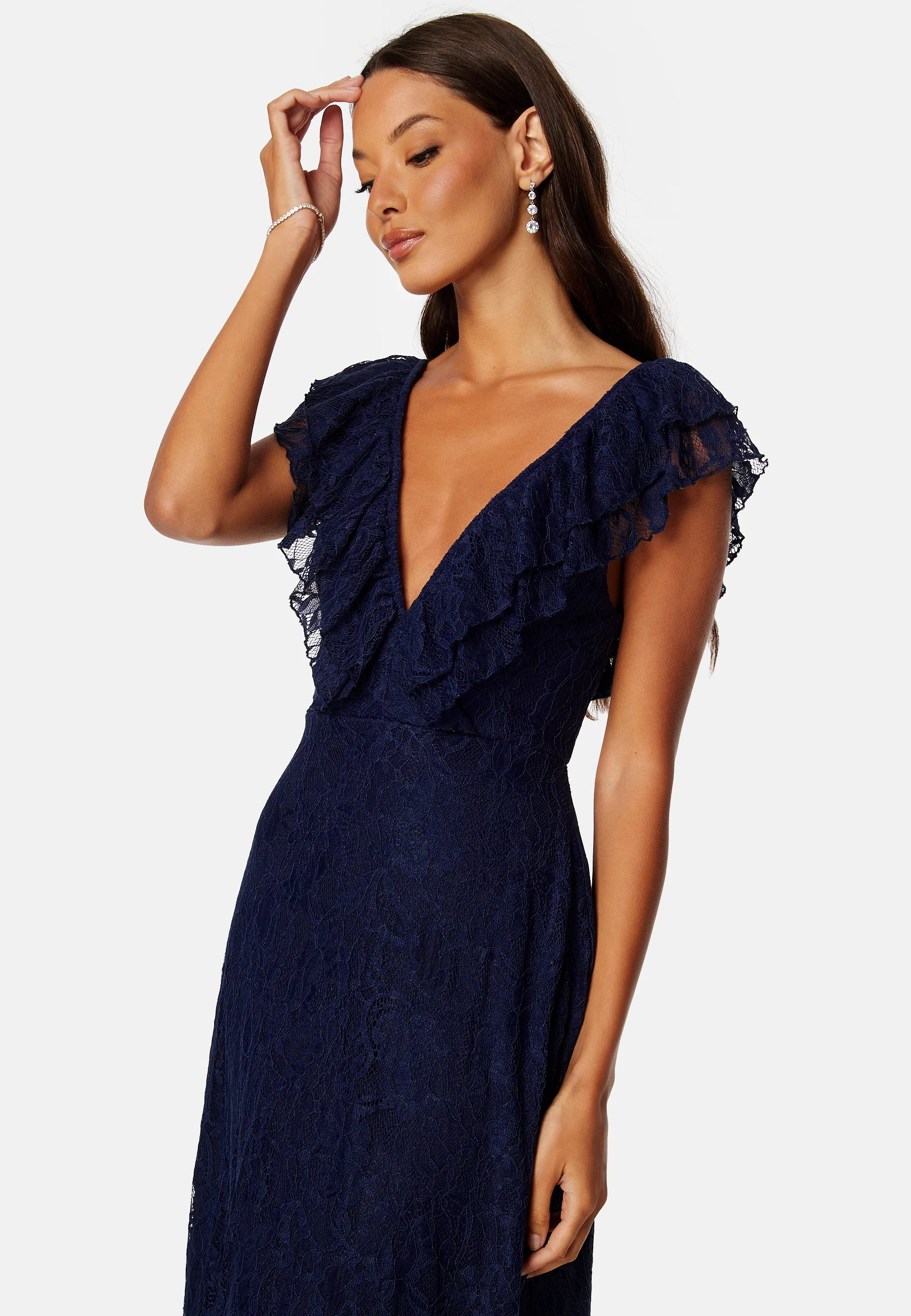 Yveine Lace Gown - Image 4